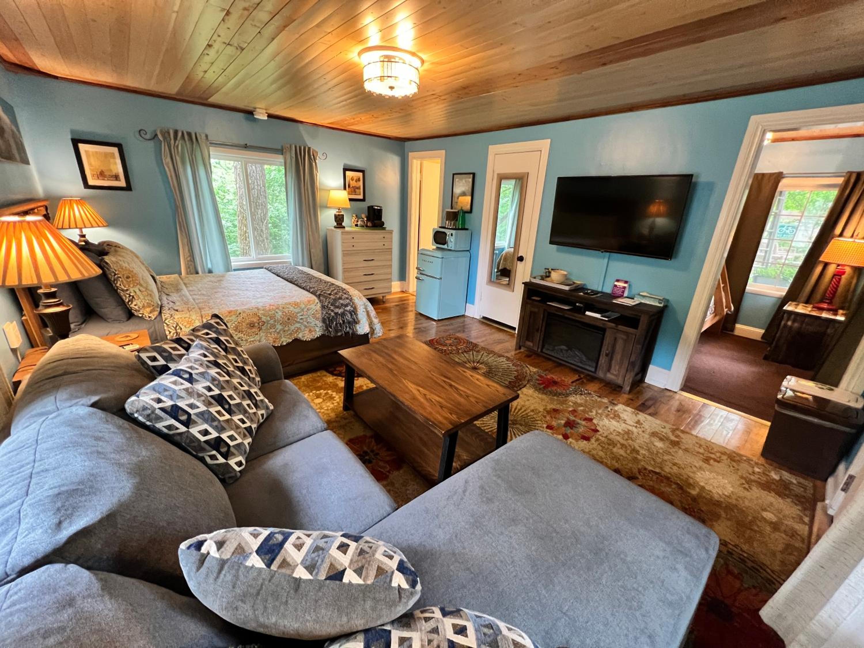 Basecamp Cottage photo 3
