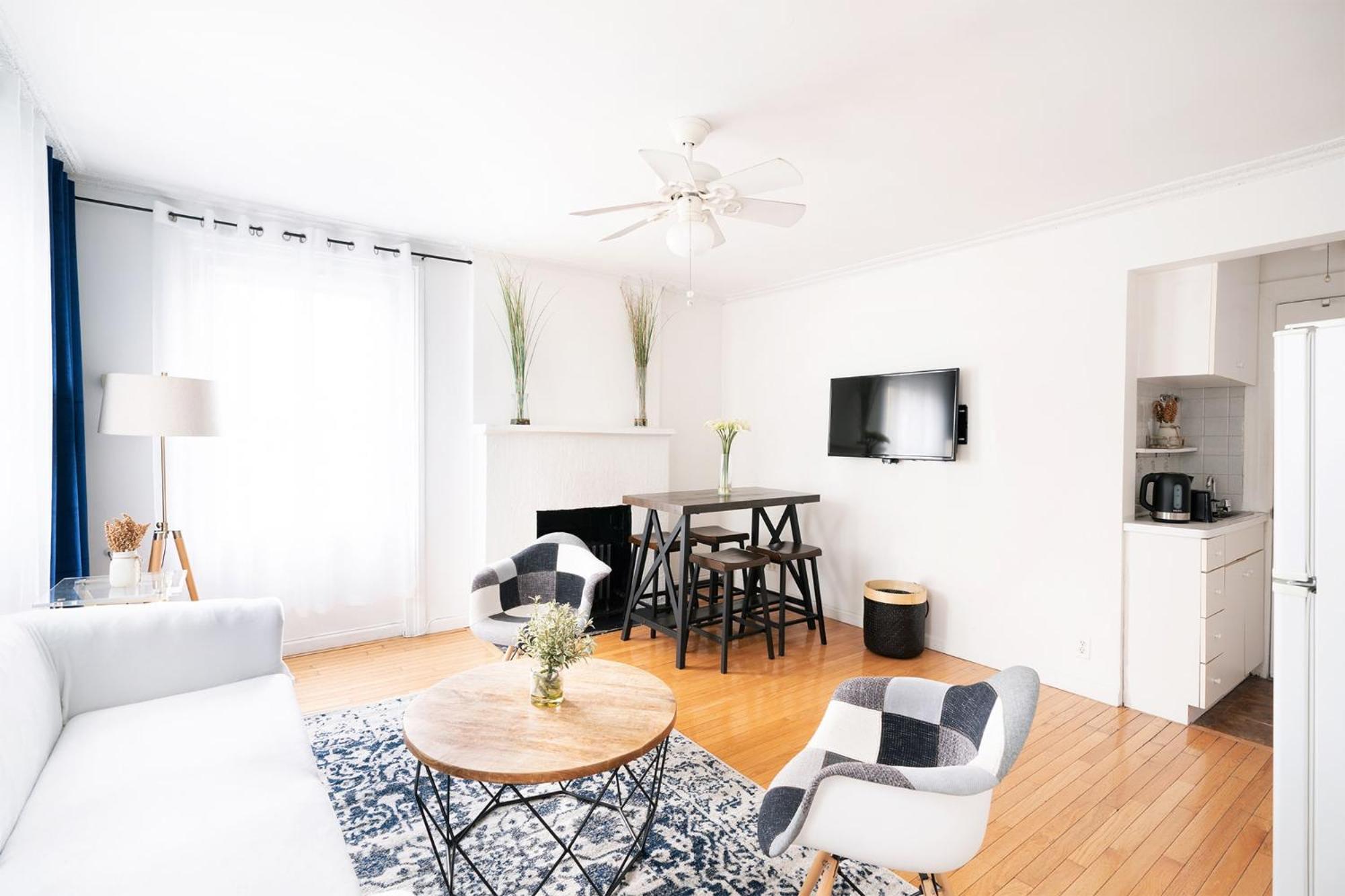 Apartment photo 1