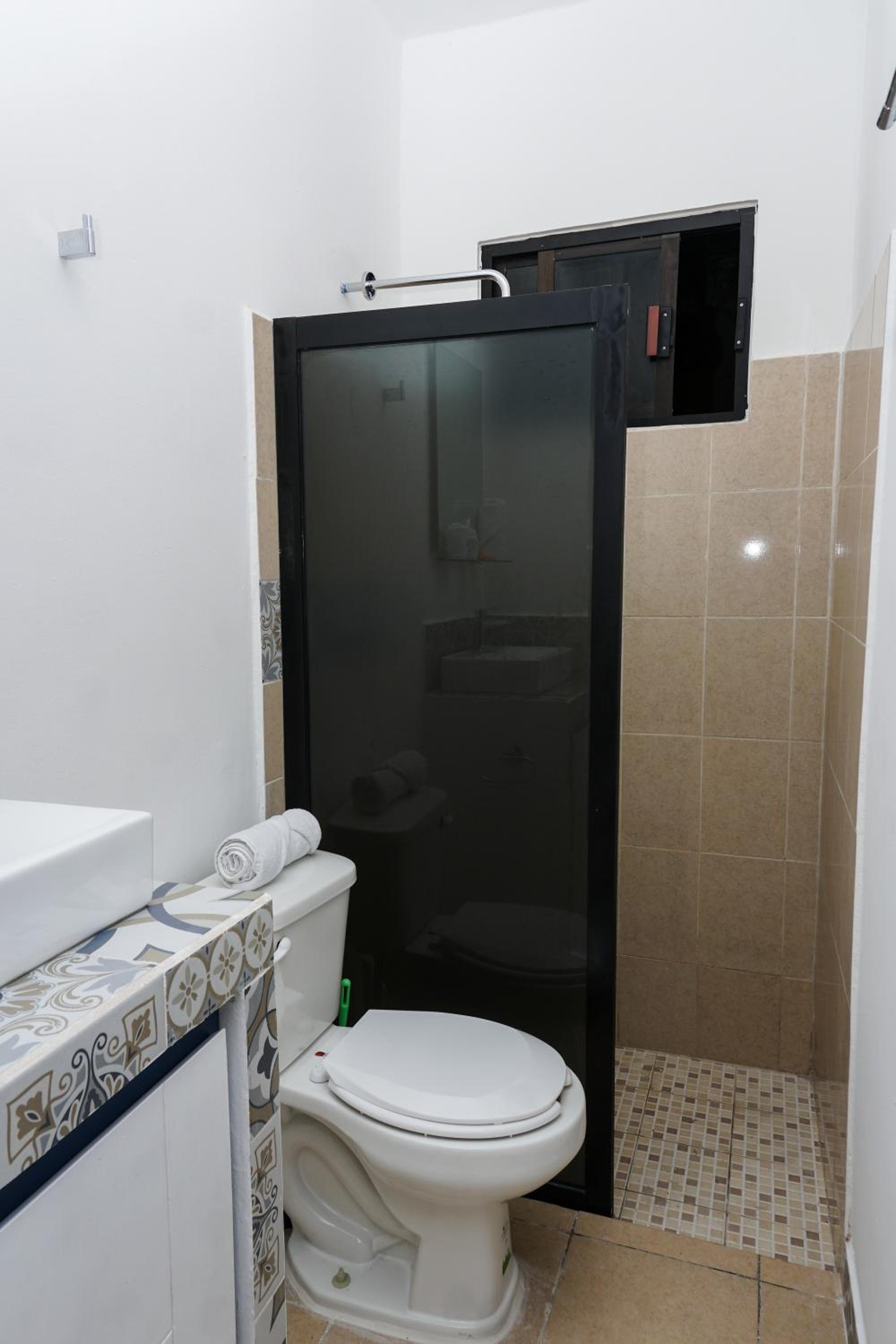 Double Room - Photo 7