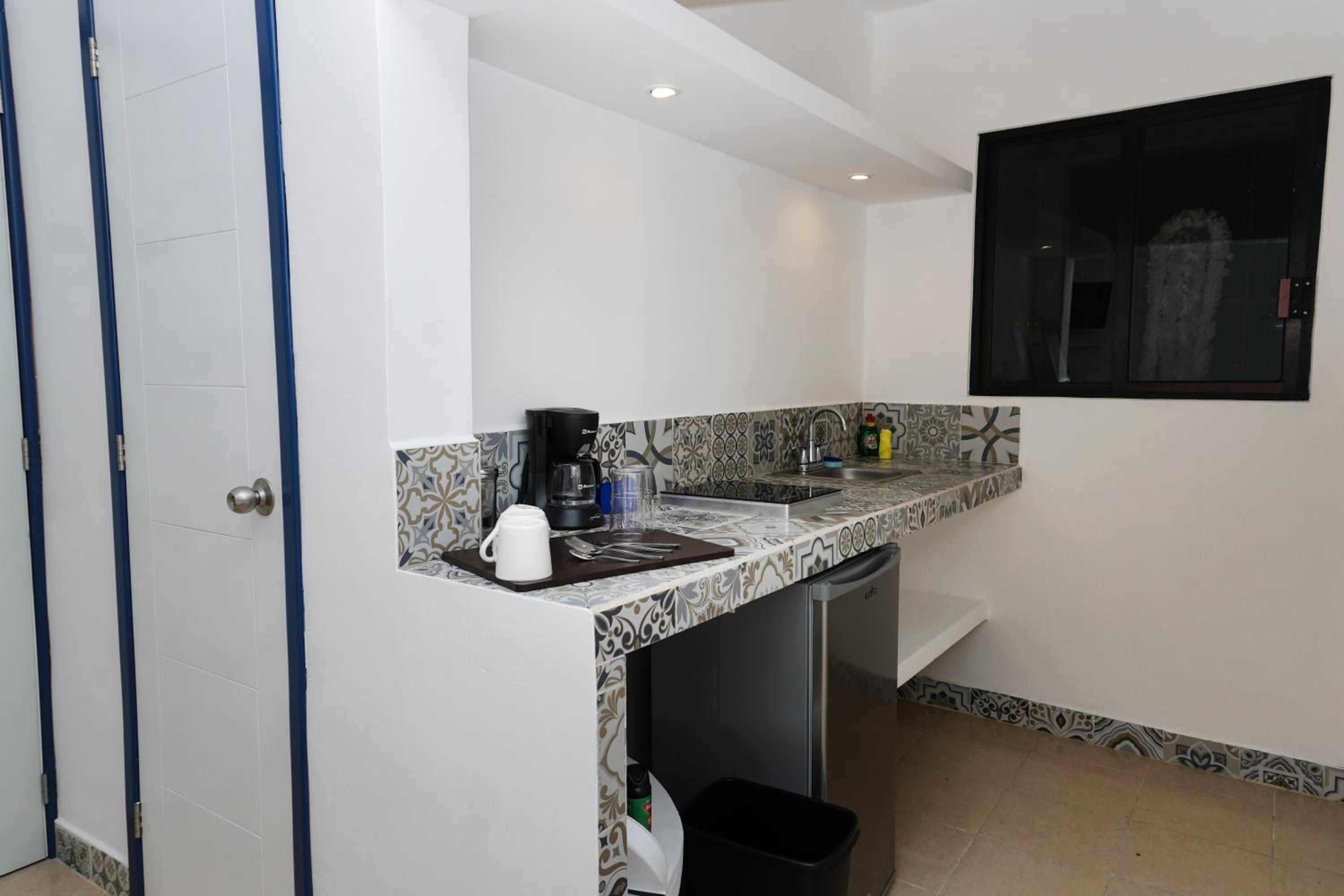 Double Room - Photo 9