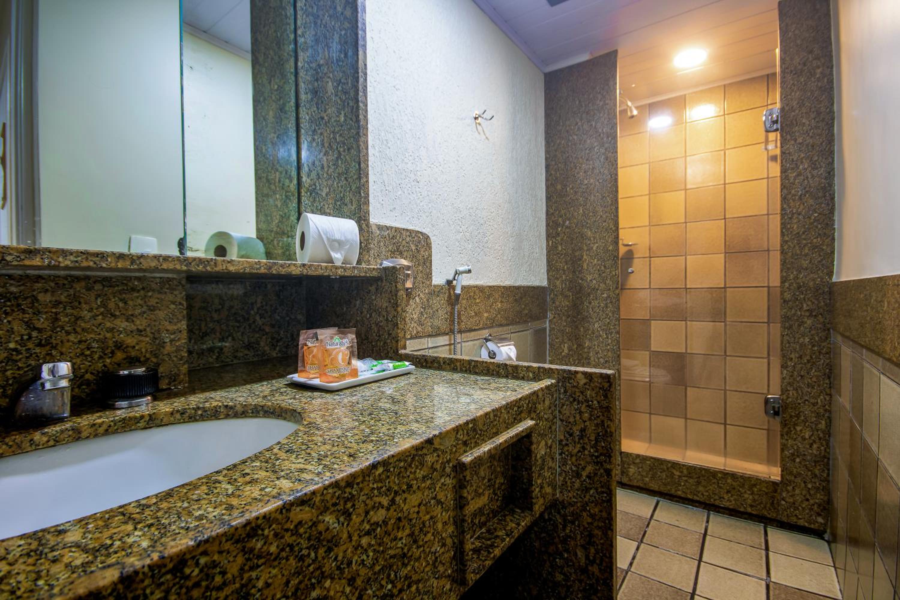 Triple Room - Photo 14