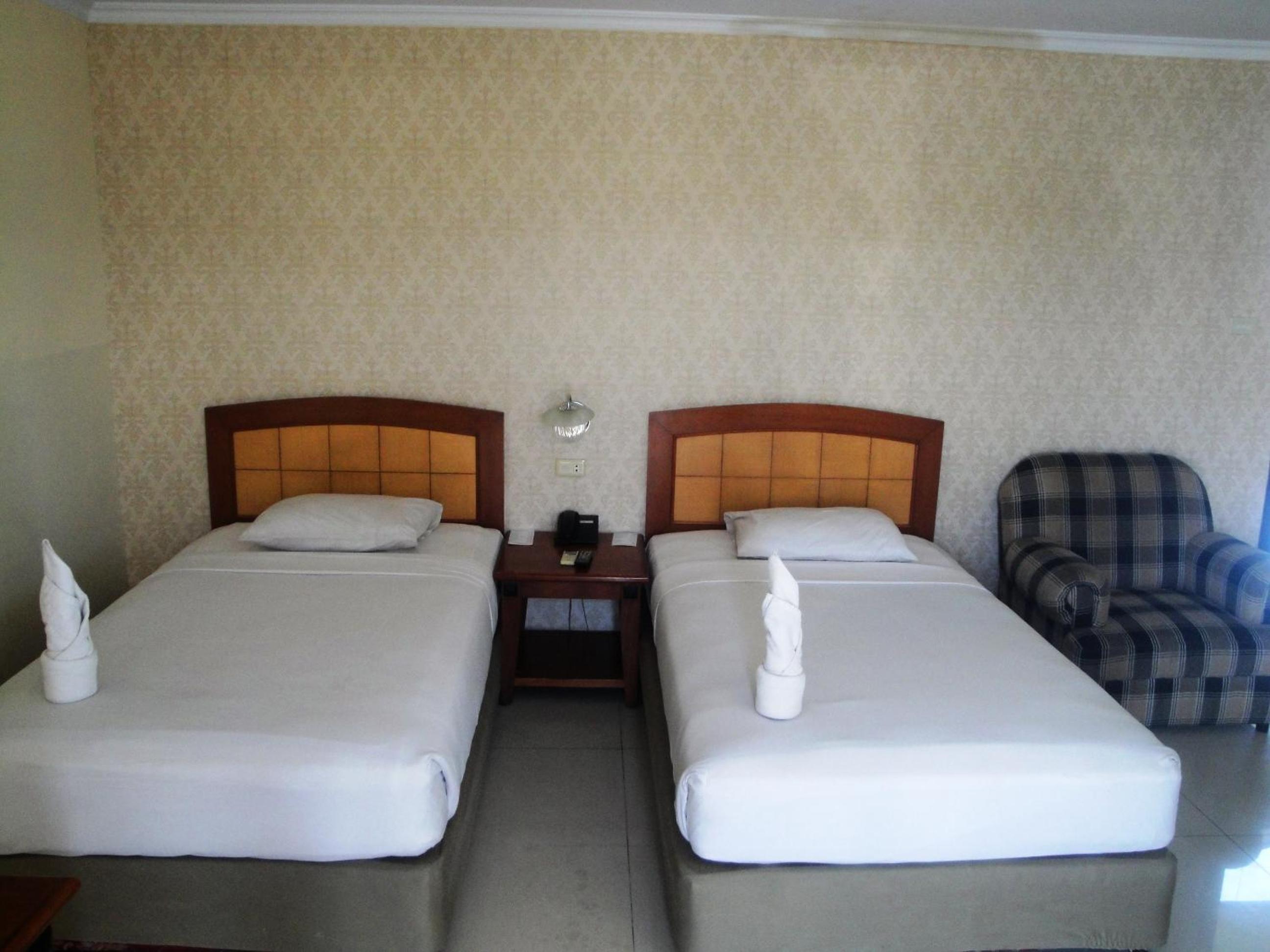 Deluxe Twin Room - Photo 1