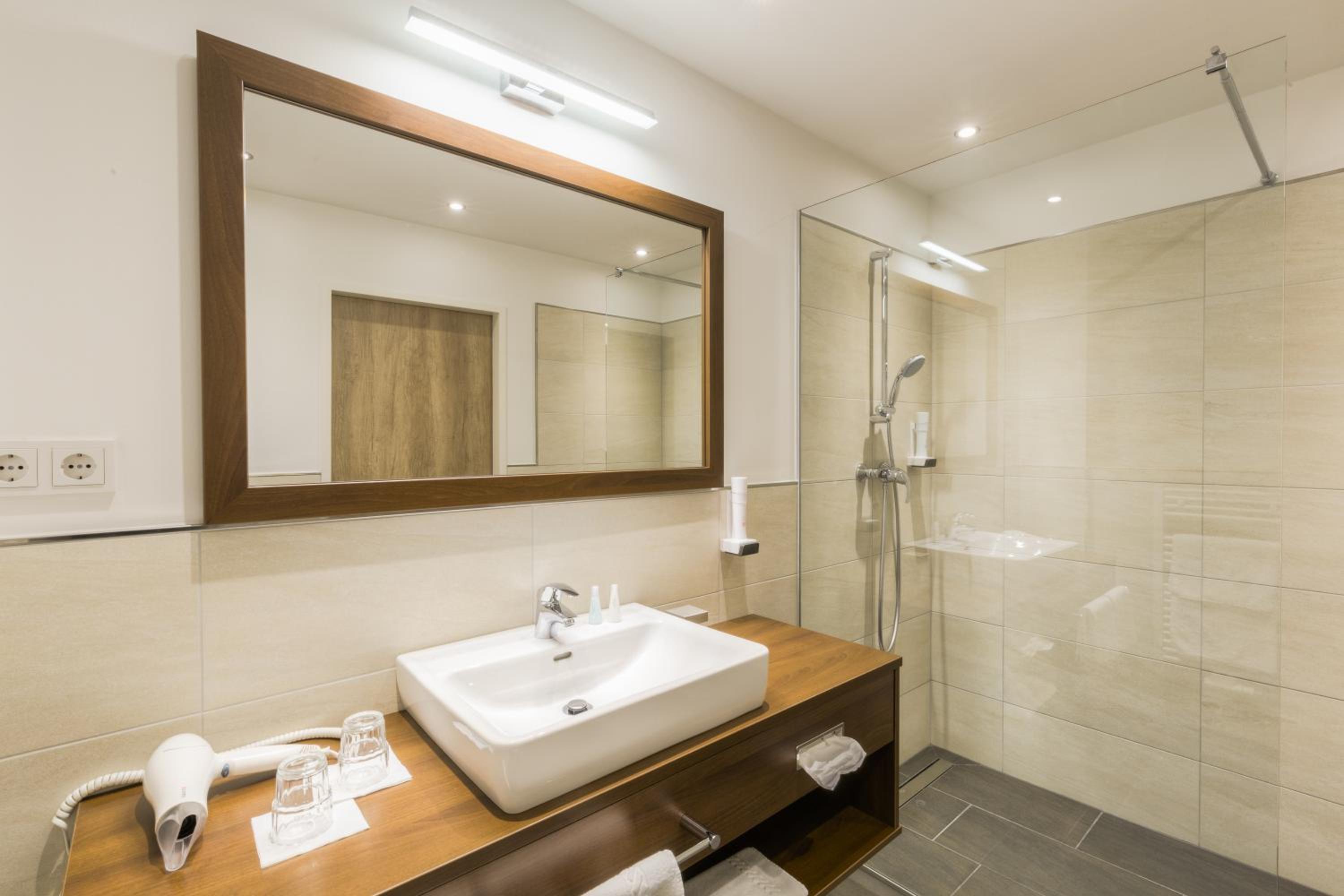Superior Double Room with Balcony photo 3