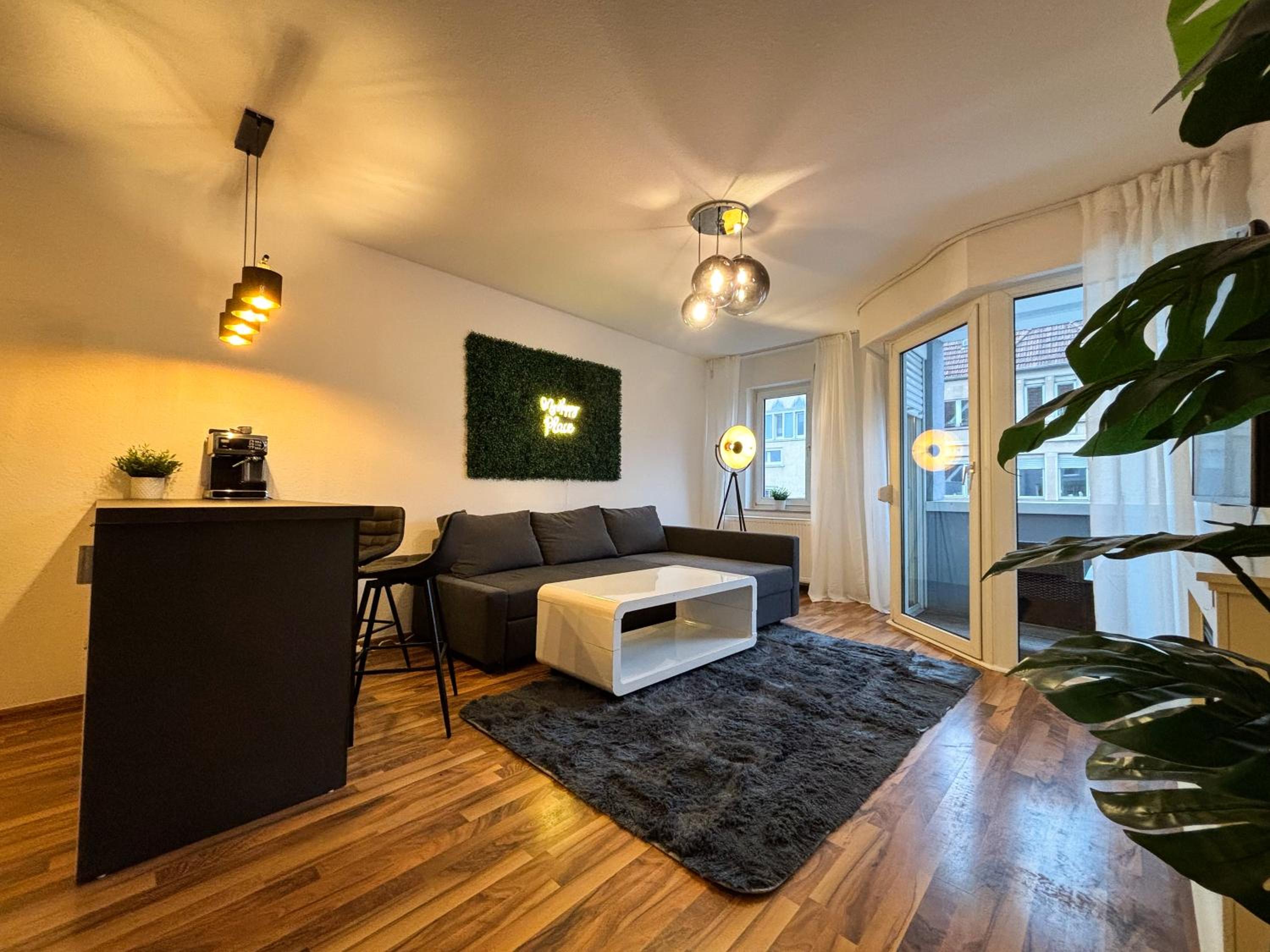 One-Bedroom Apartment photo 1