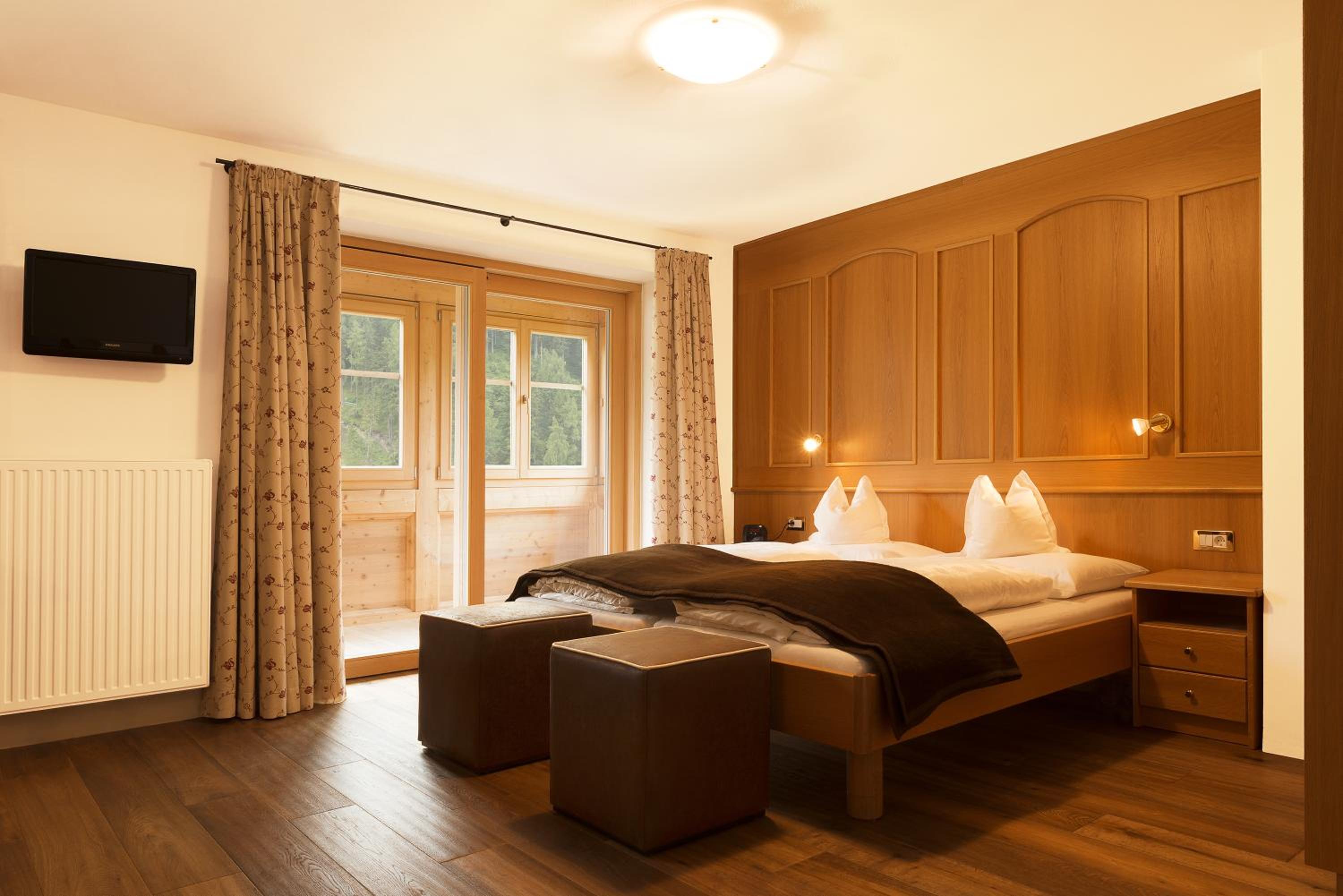 Superior Double Room with Balcony Southside