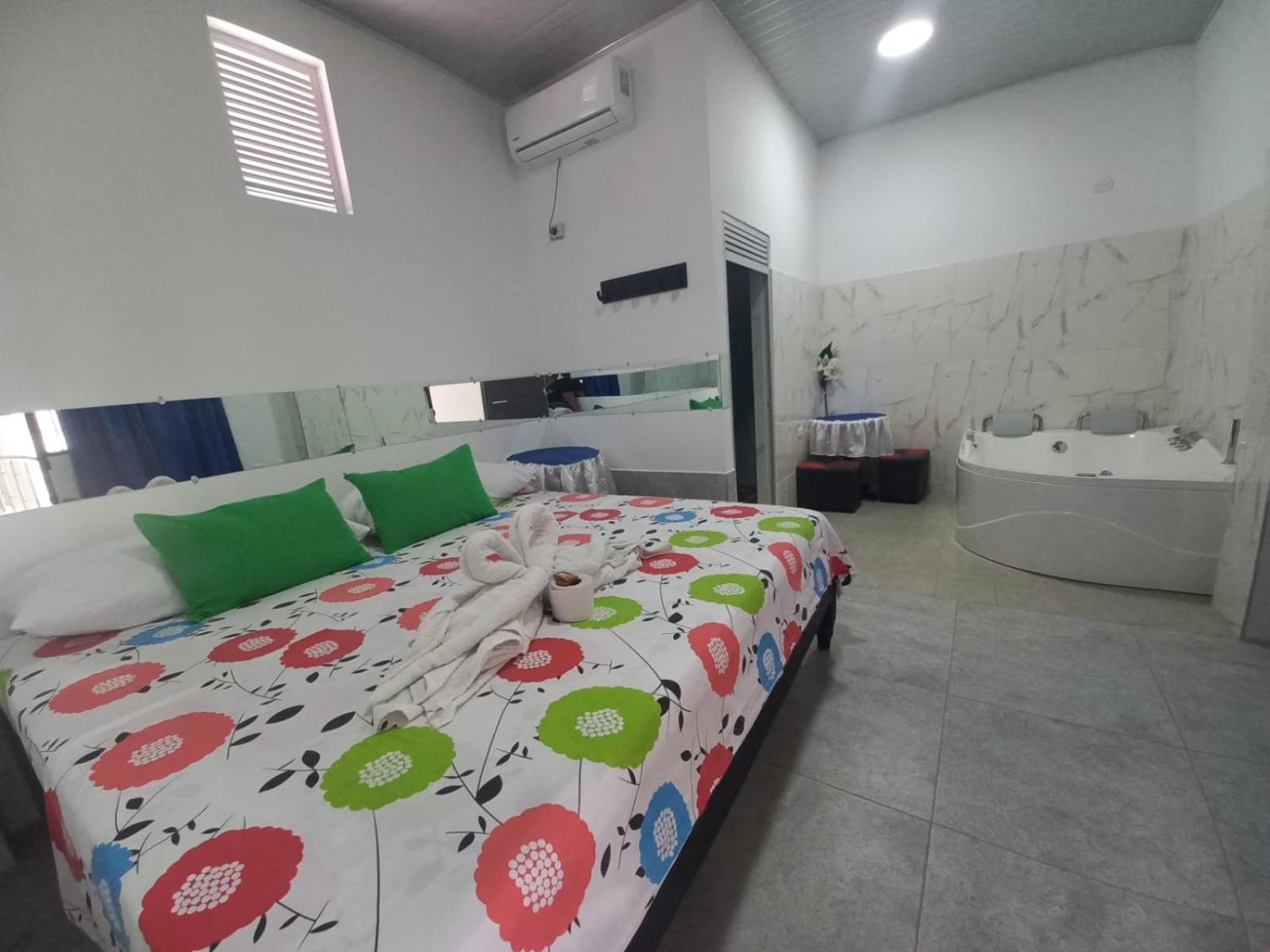Double Room With Spa Bath photo 2