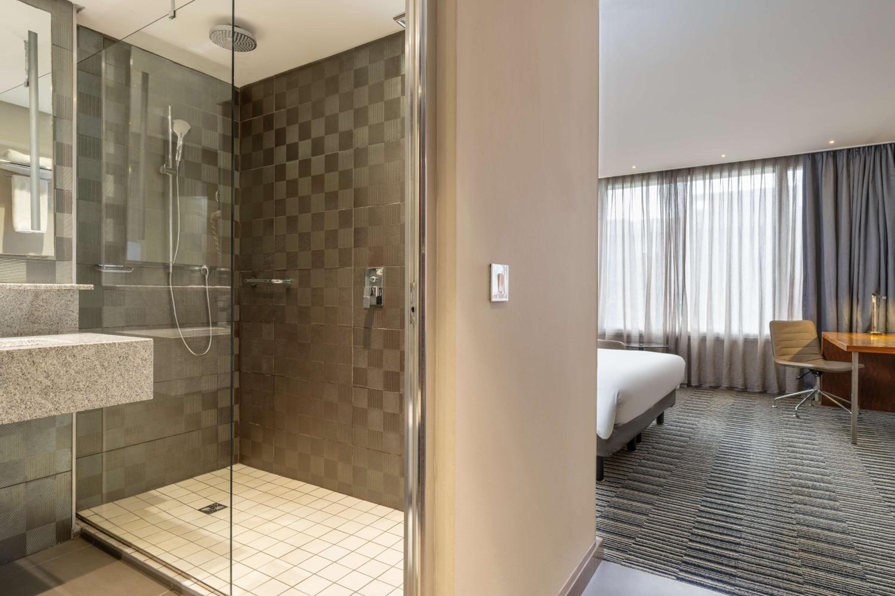Superior King Room photo 3