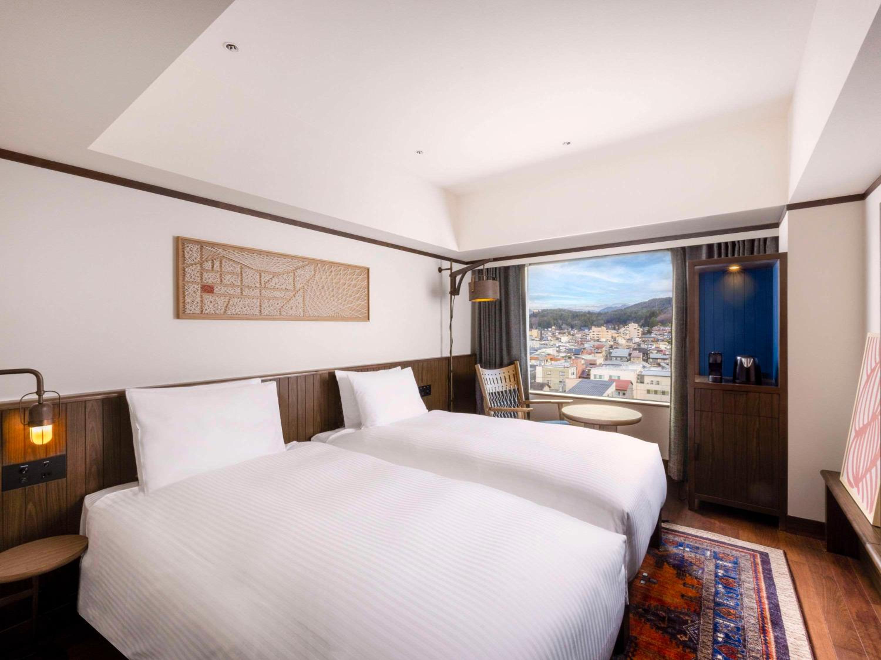 Twin Privilege Room with Afternoon Free Flow Benefits - Non-Smoking - Photo 4