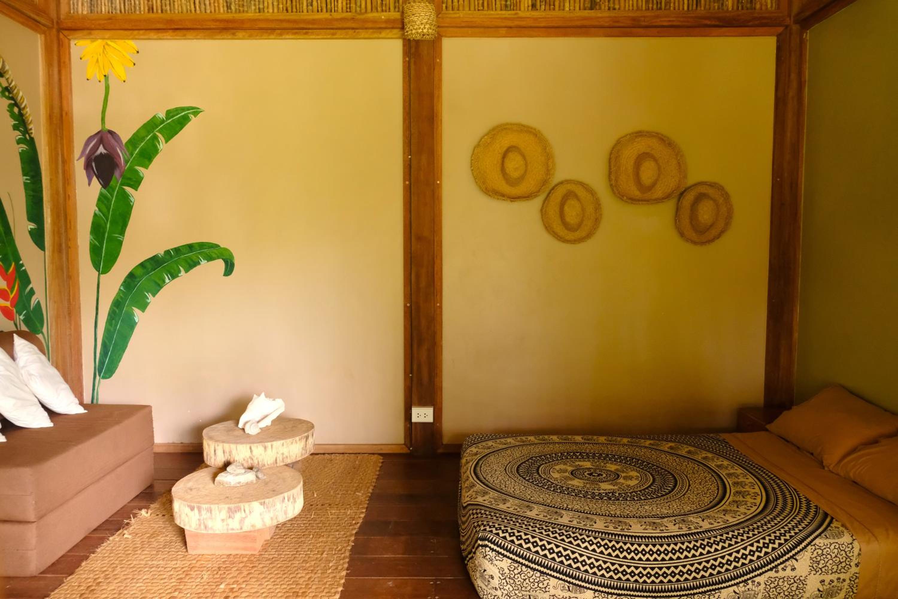 Quadruple Room with Private Bathroom photo 1