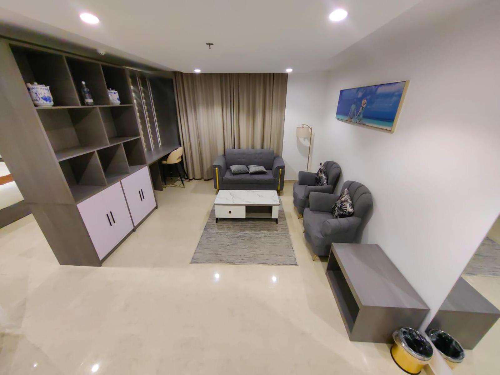 Deluxe Suite - Photo 15
