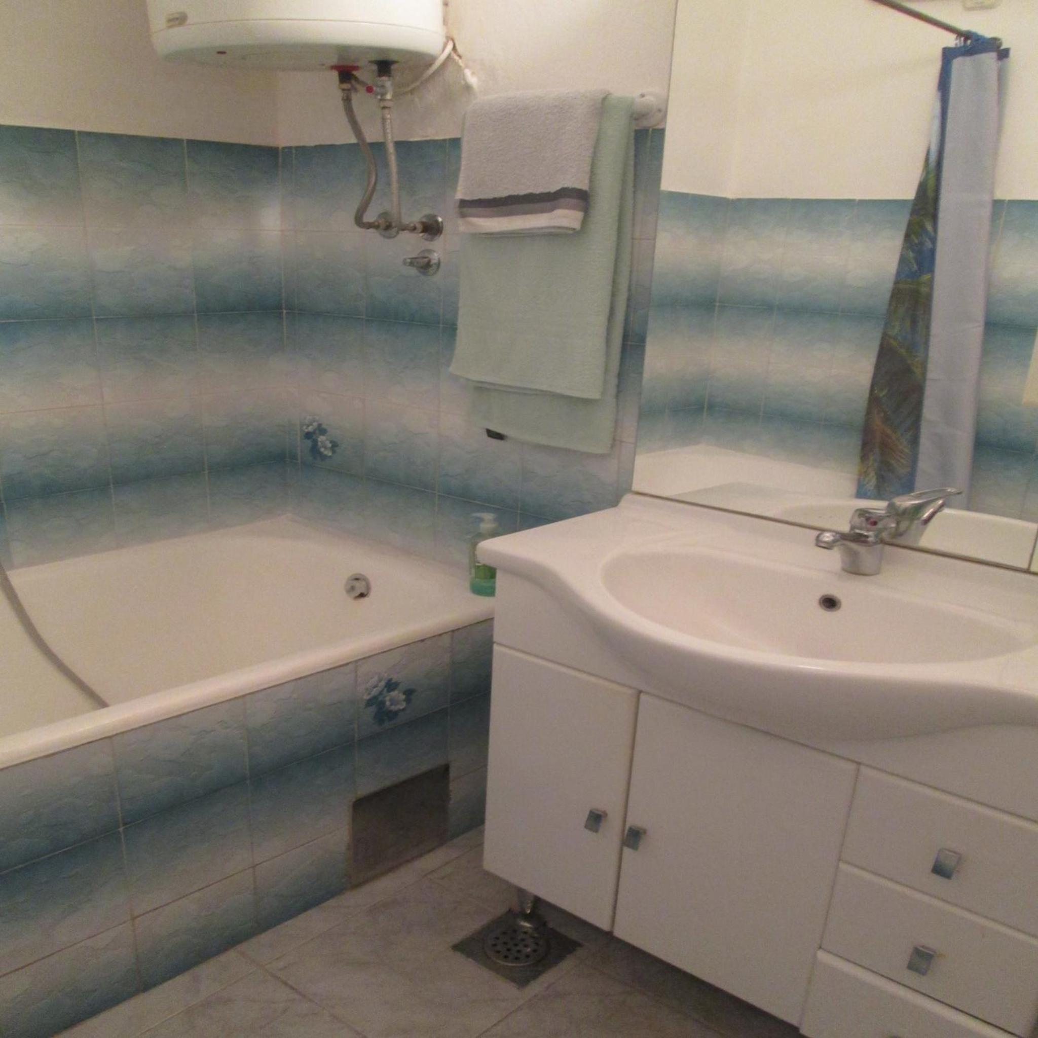 Deluxe Double Room - Photo 13