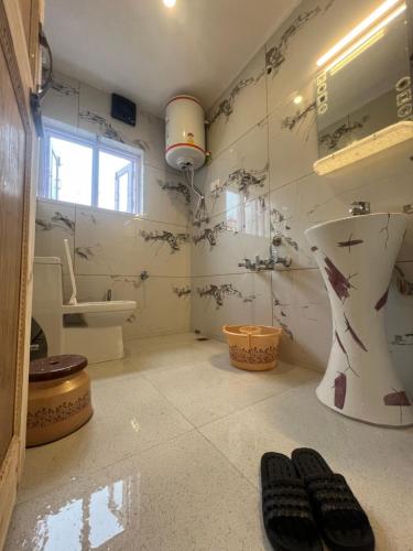 Deluxe Double Room (2 Adults + 1 Child)