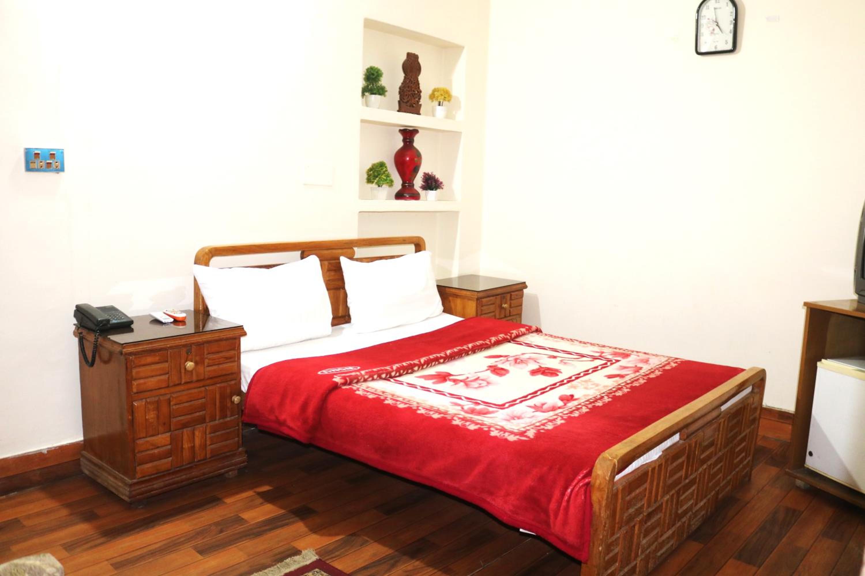 Small Double Room photo 2