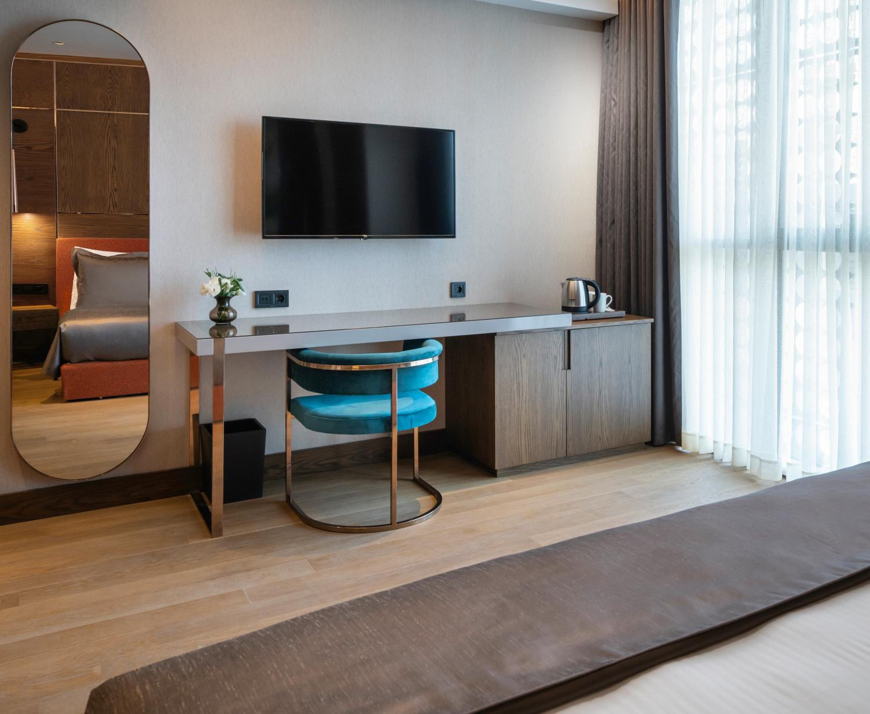Superior Double or Twin Room photo 3