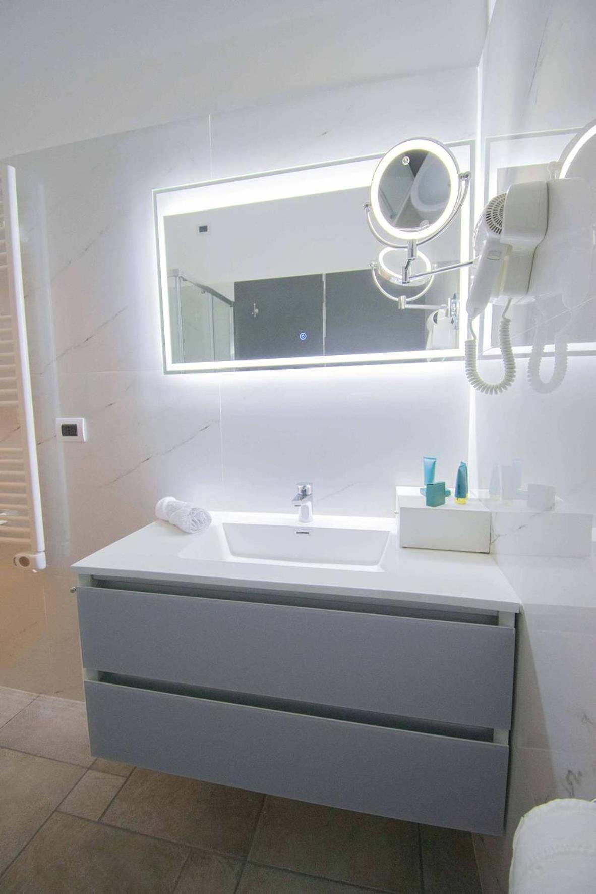 Single Room - Photo 2