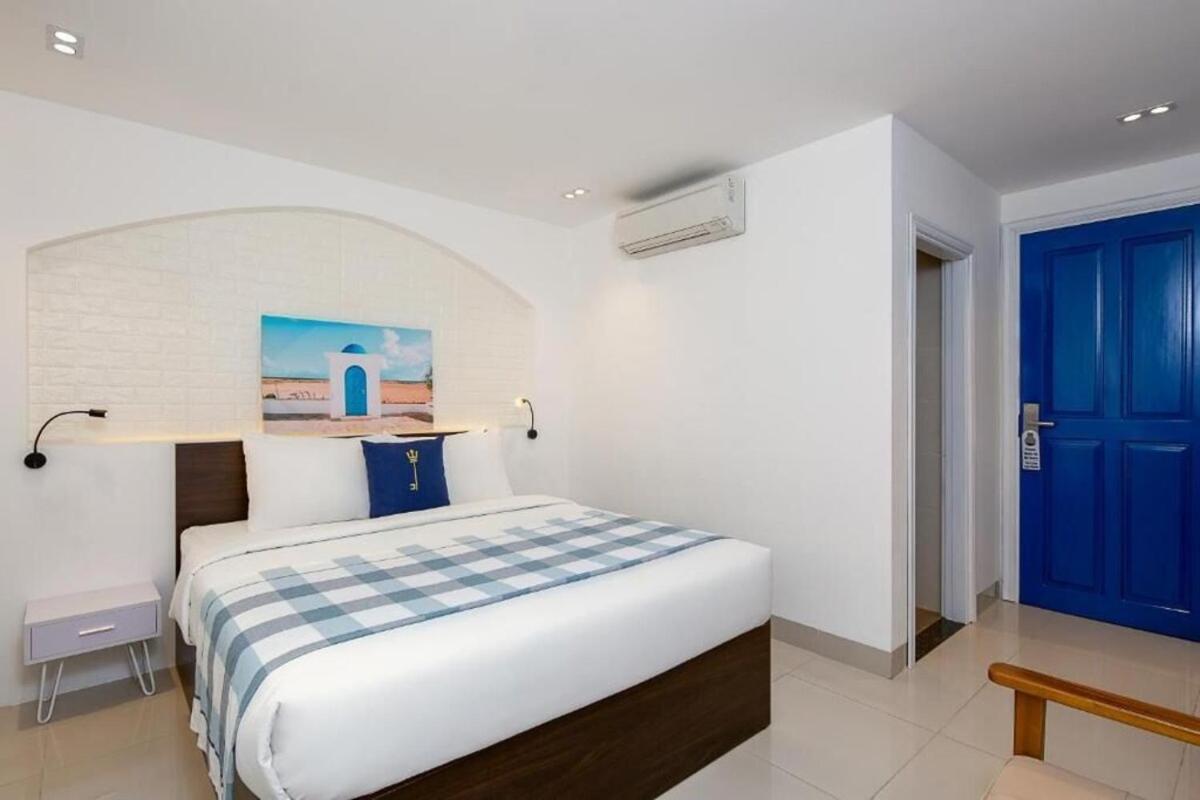 Double Room - Photo 7