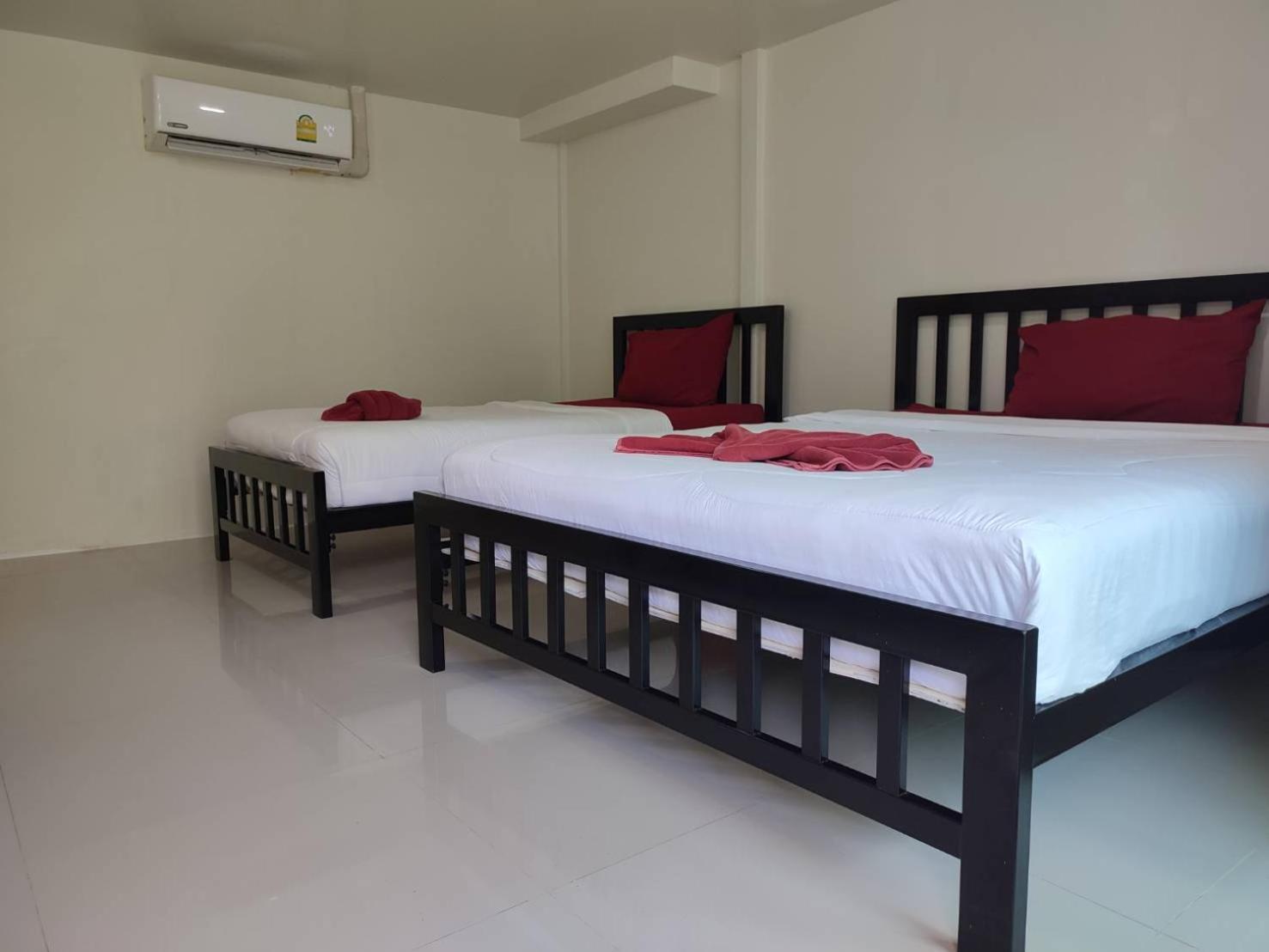 Standard Double or Twin Room with Balcony photo 3
