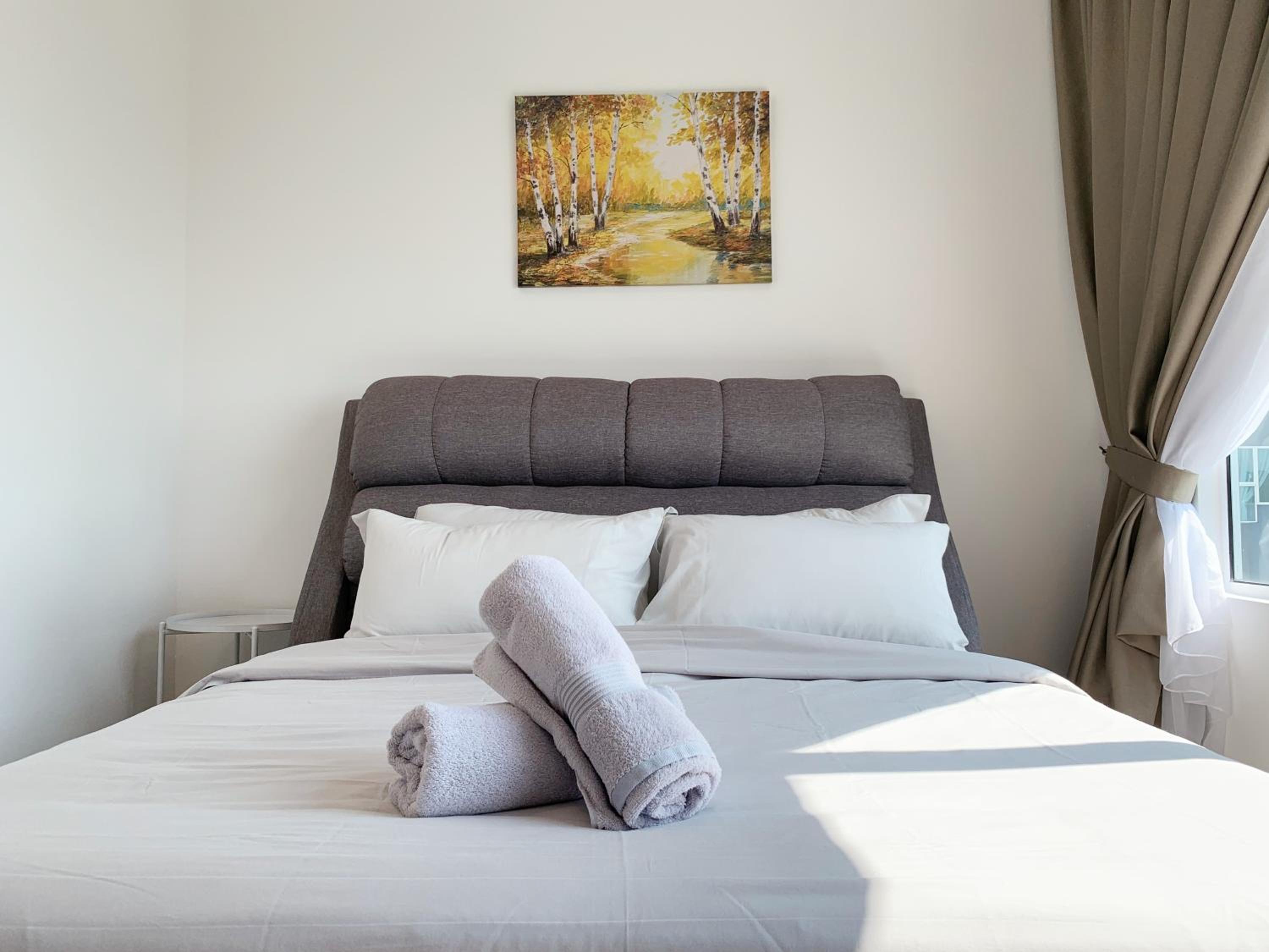 Apartment with Sea View - Photo 4