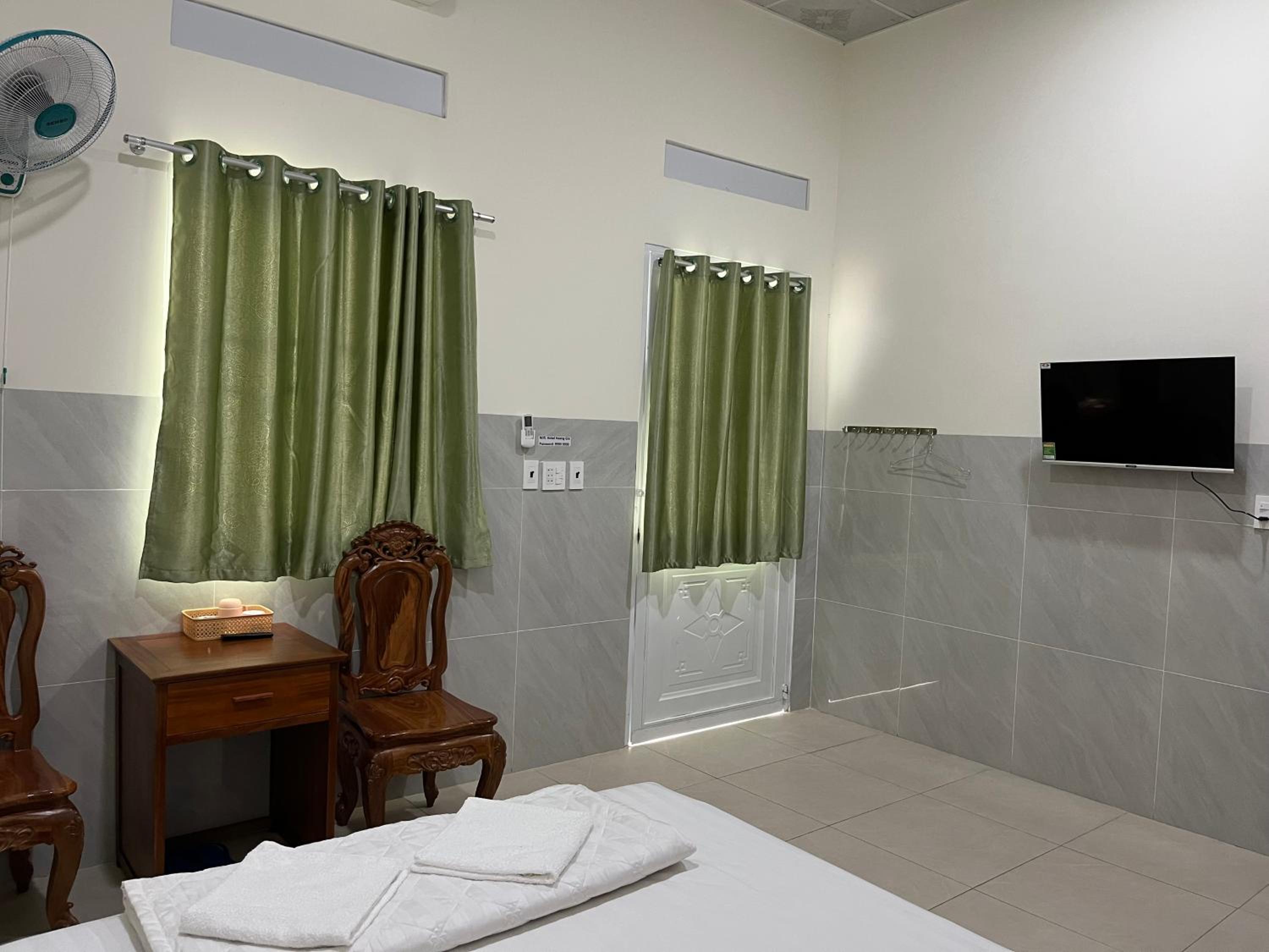 Queen Room photo 1