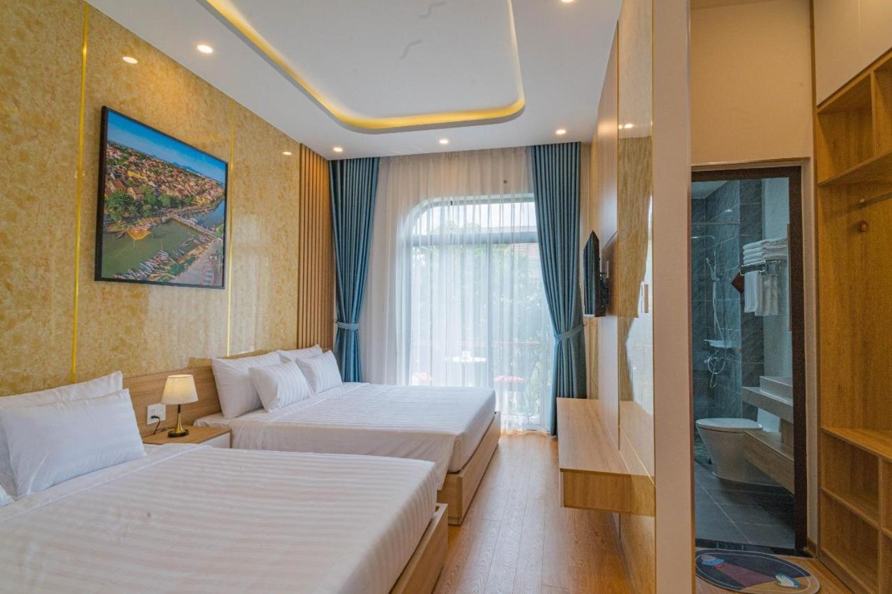 Family Room with Balcony - Photo 50