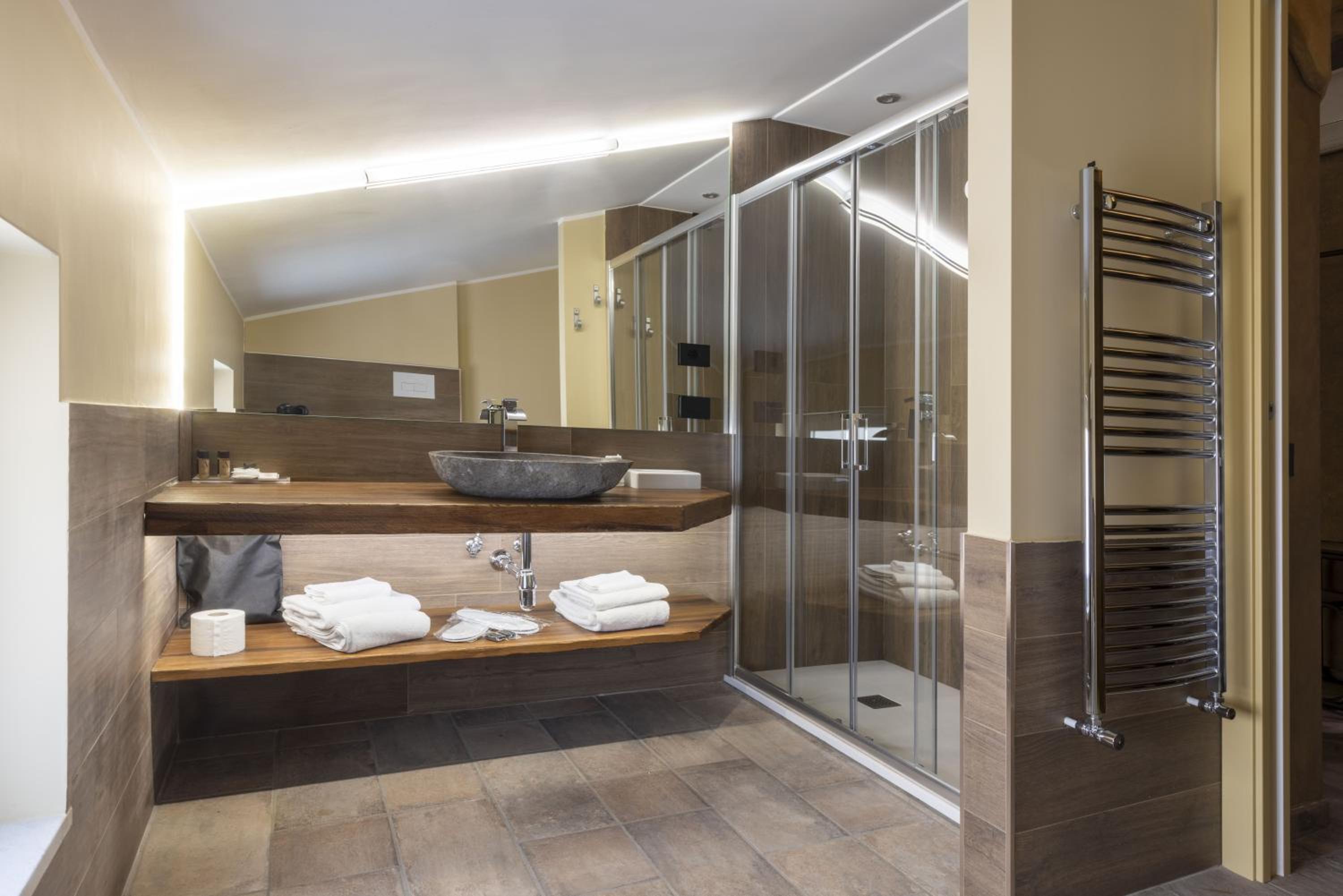 King Room with Spa Bath photo 3