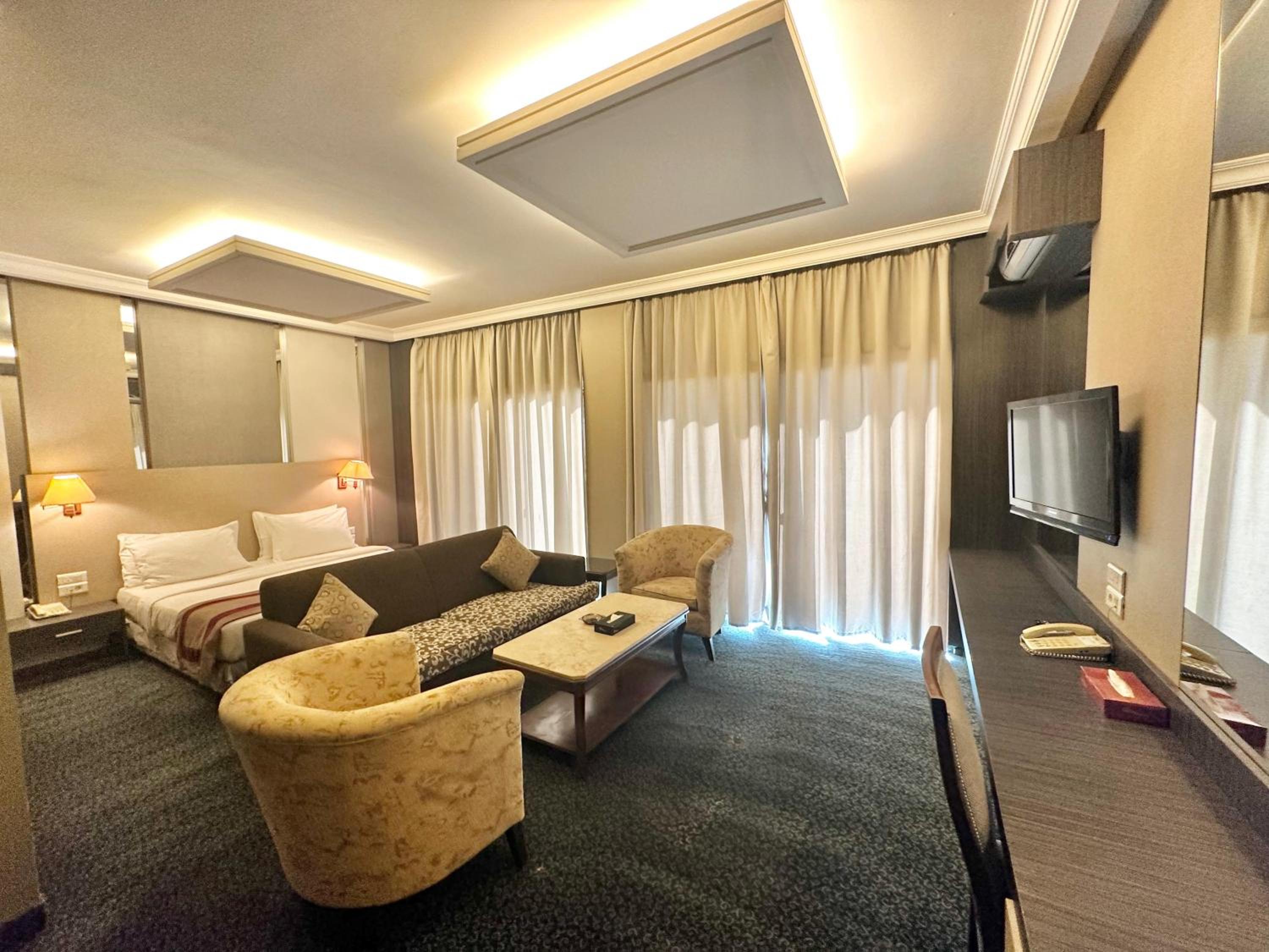 Junior Suite
