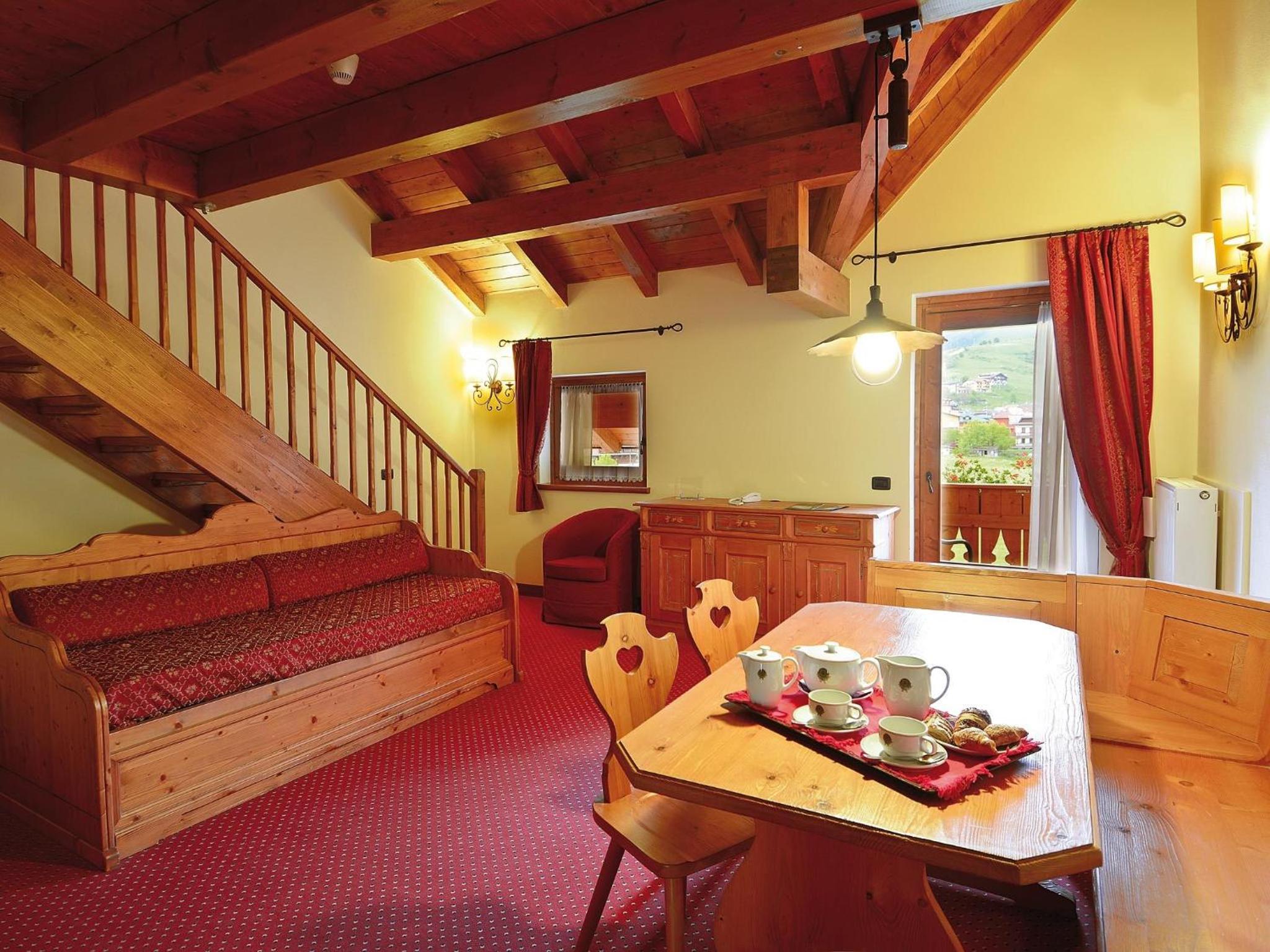 Deluxe Family Suite