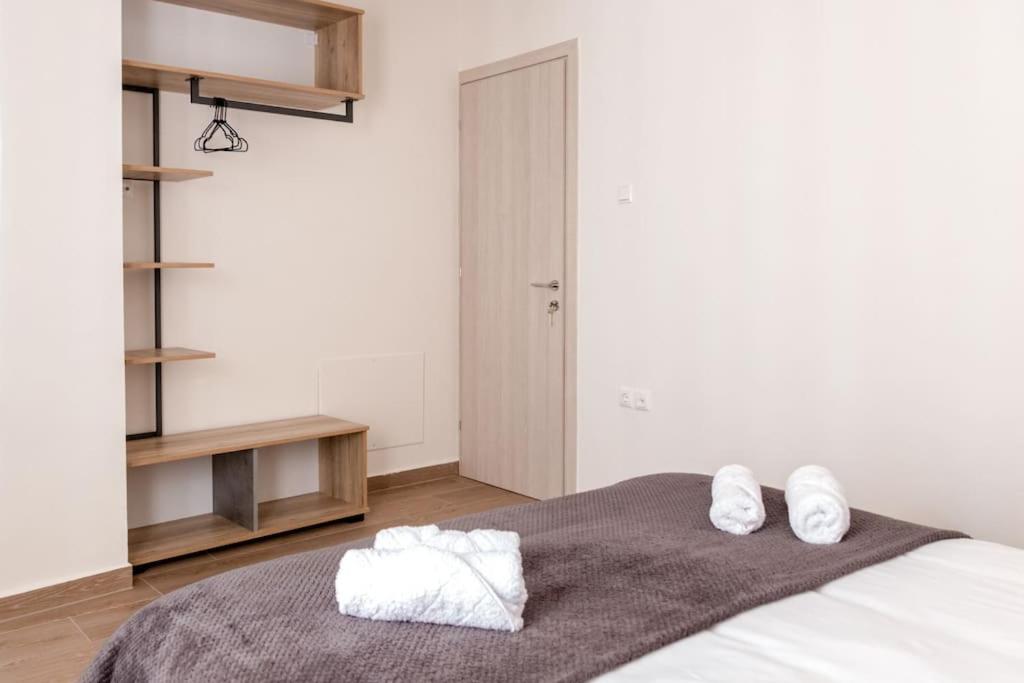 One-Bedroom Apartment photo 3