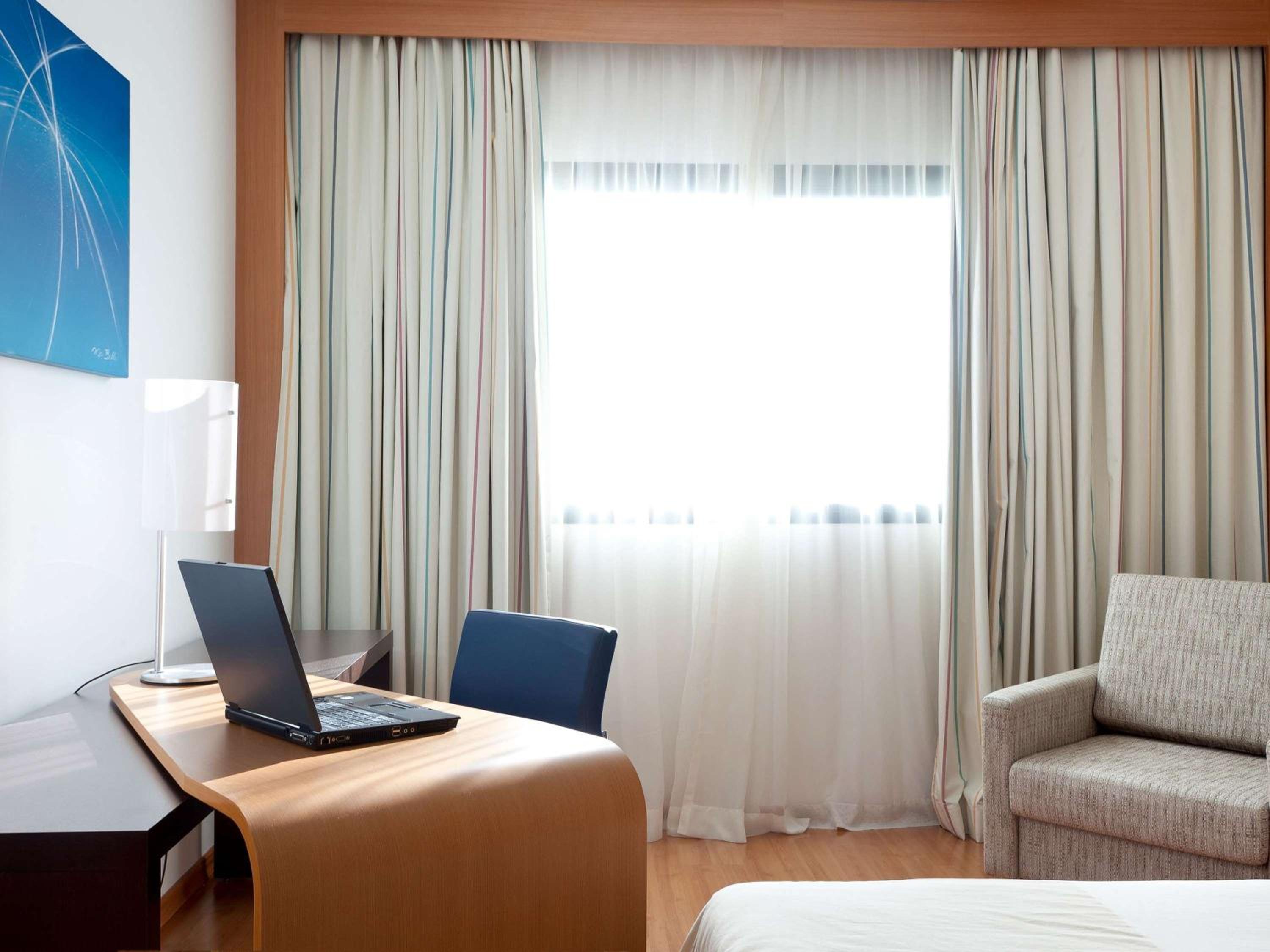 Superior Room with 2 Single Beds - Photo 3