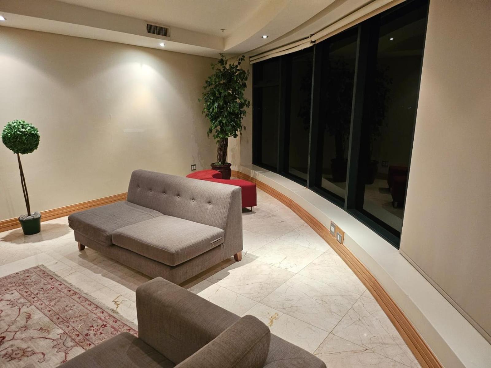 Three-Bedroom Apartment with Balcony photo 3