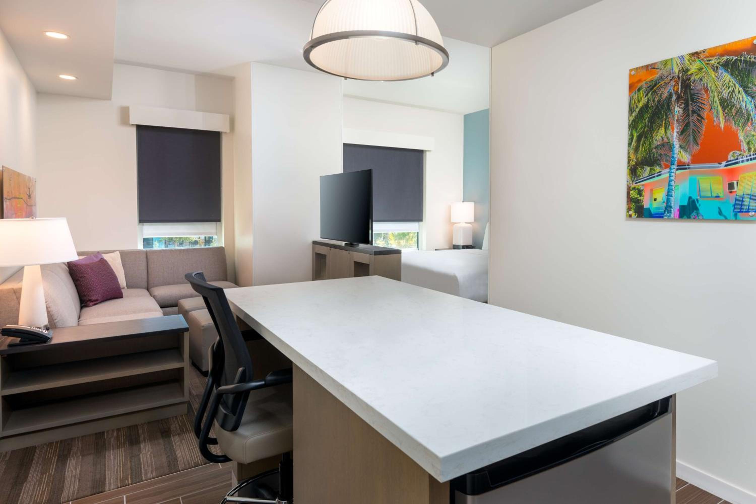 King Studio Suite with Kitchen