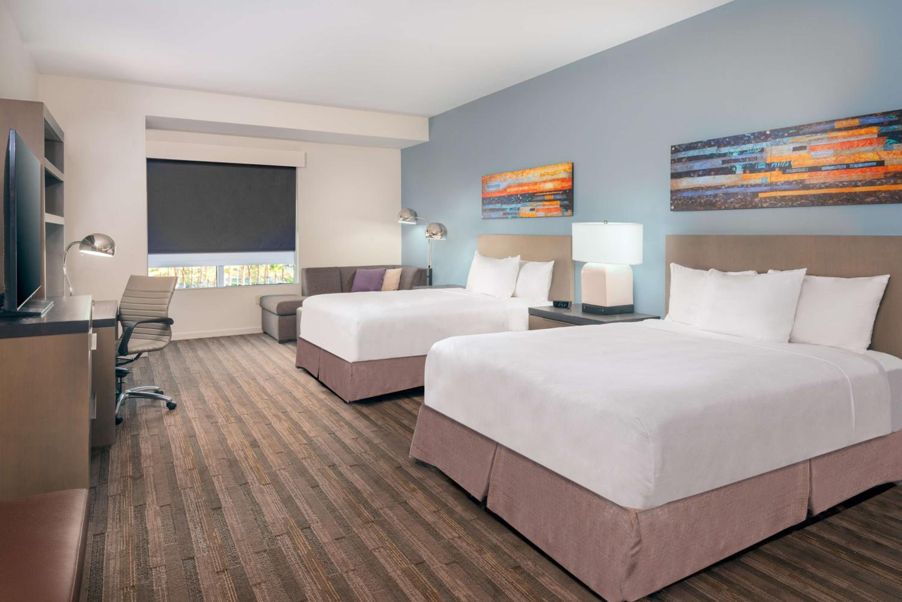 Queen Room with Two Queen Beds and Roll-In Shower - Disability Access