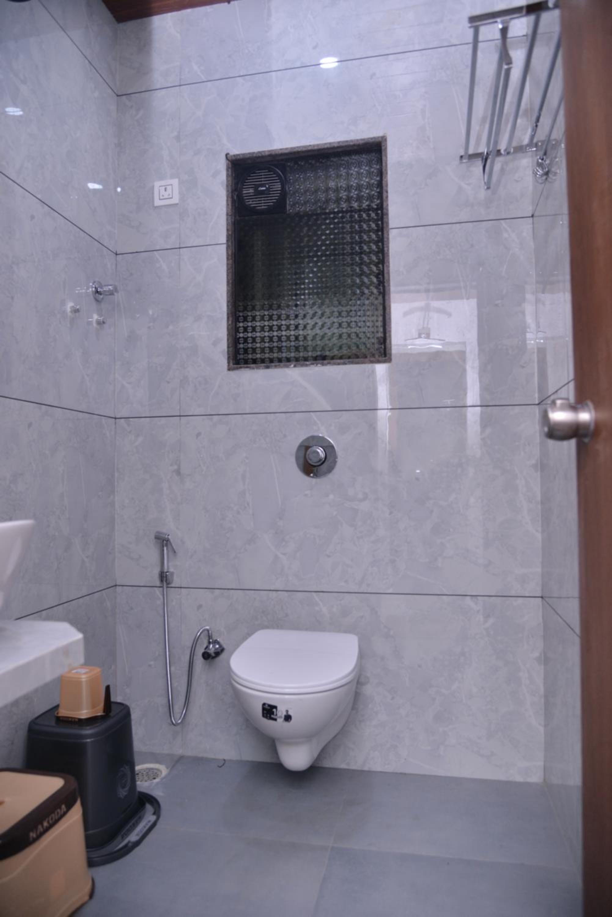 Triple Room - Photo 8