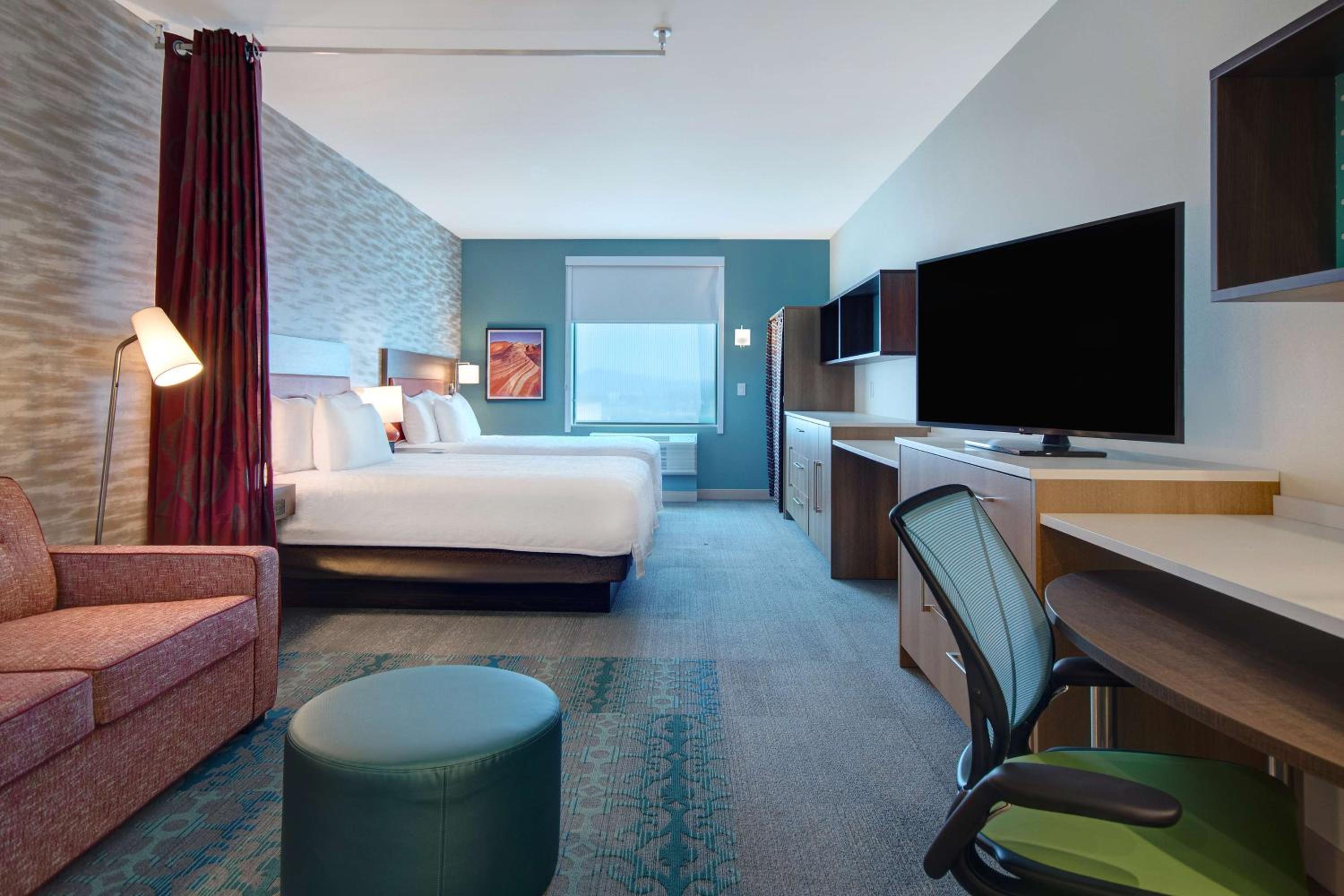 Studio Suite with Two Queen Beds - Photo 6