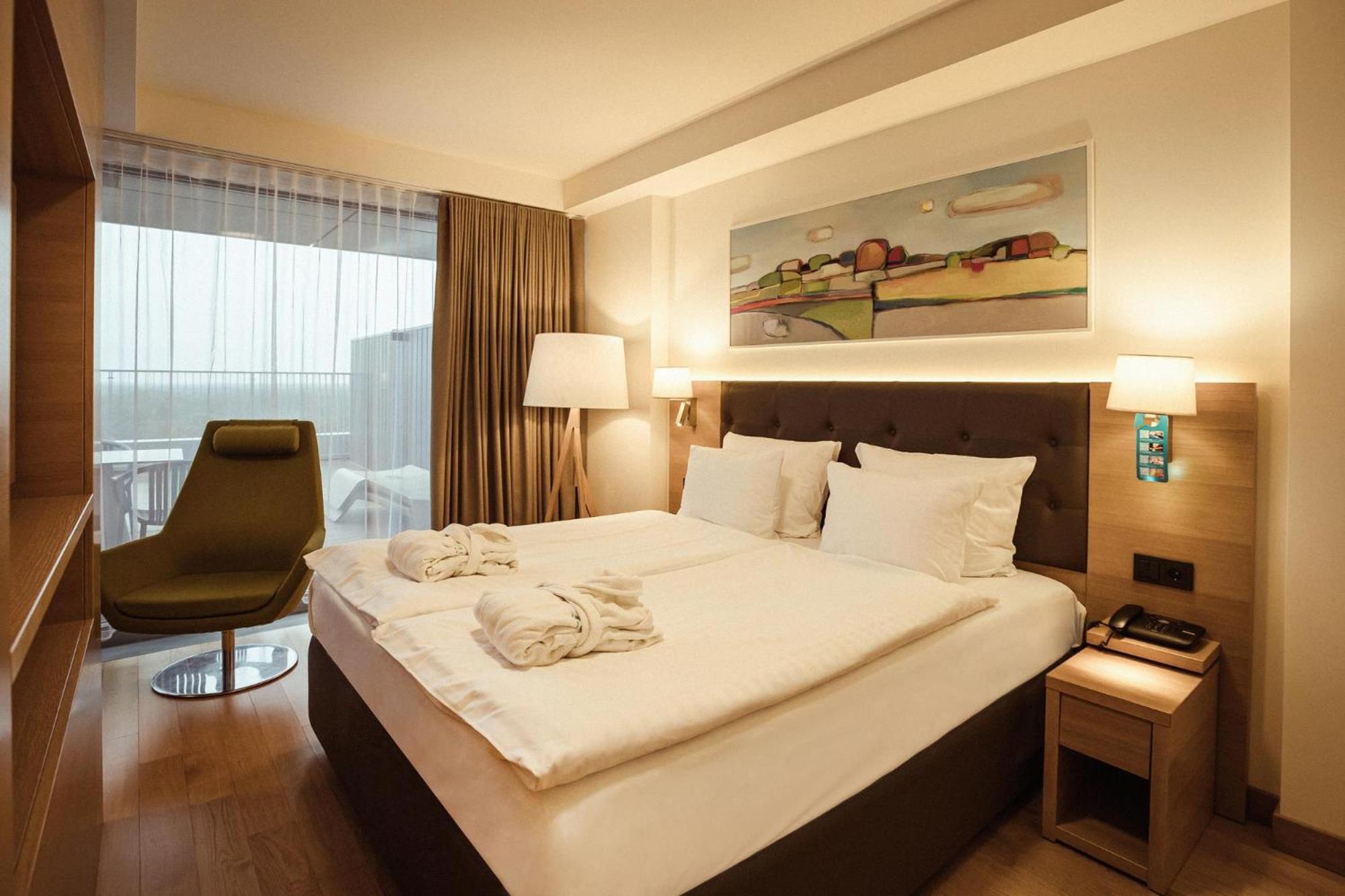 Suite with Terrace with SPA access - Photo 1
