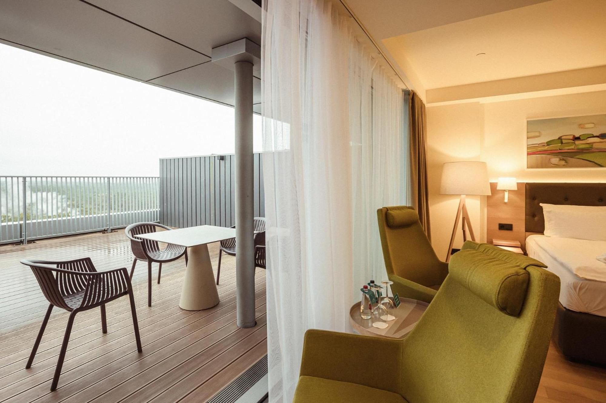 Suite with Terrace with SPA access - Photo 6
