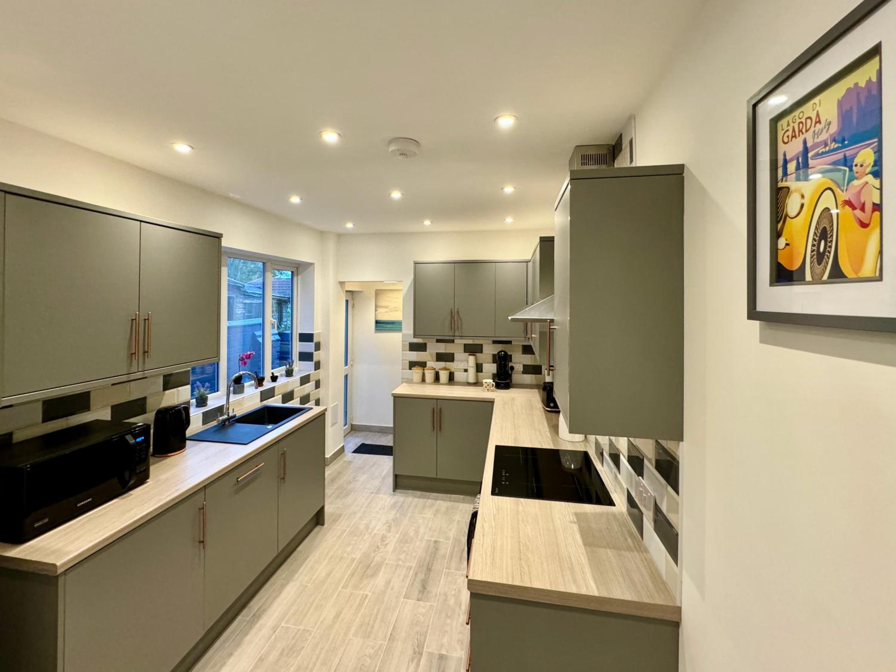 Three-Bedroom House photo 2