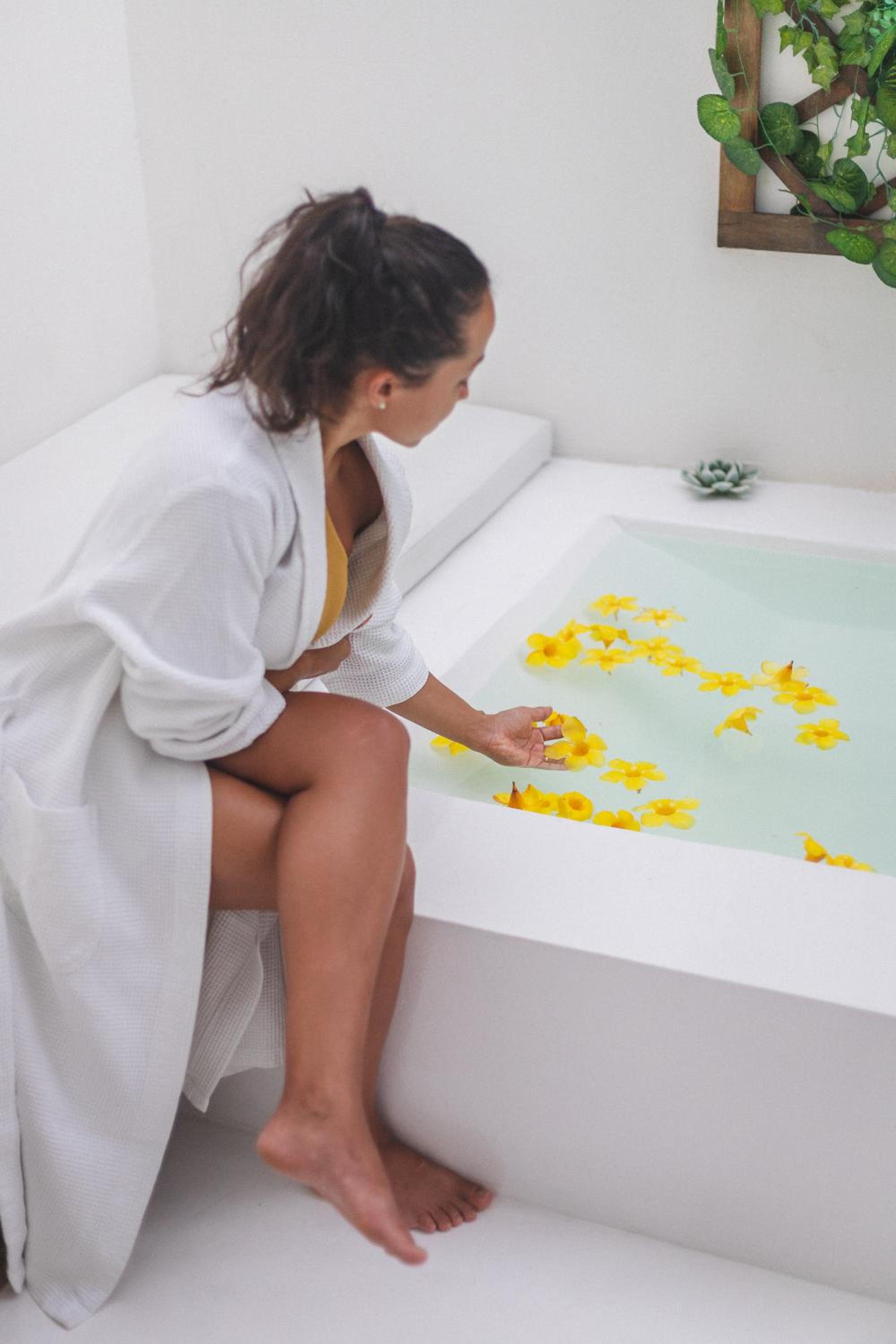 Premium Double Room with Spa Bath photo 3