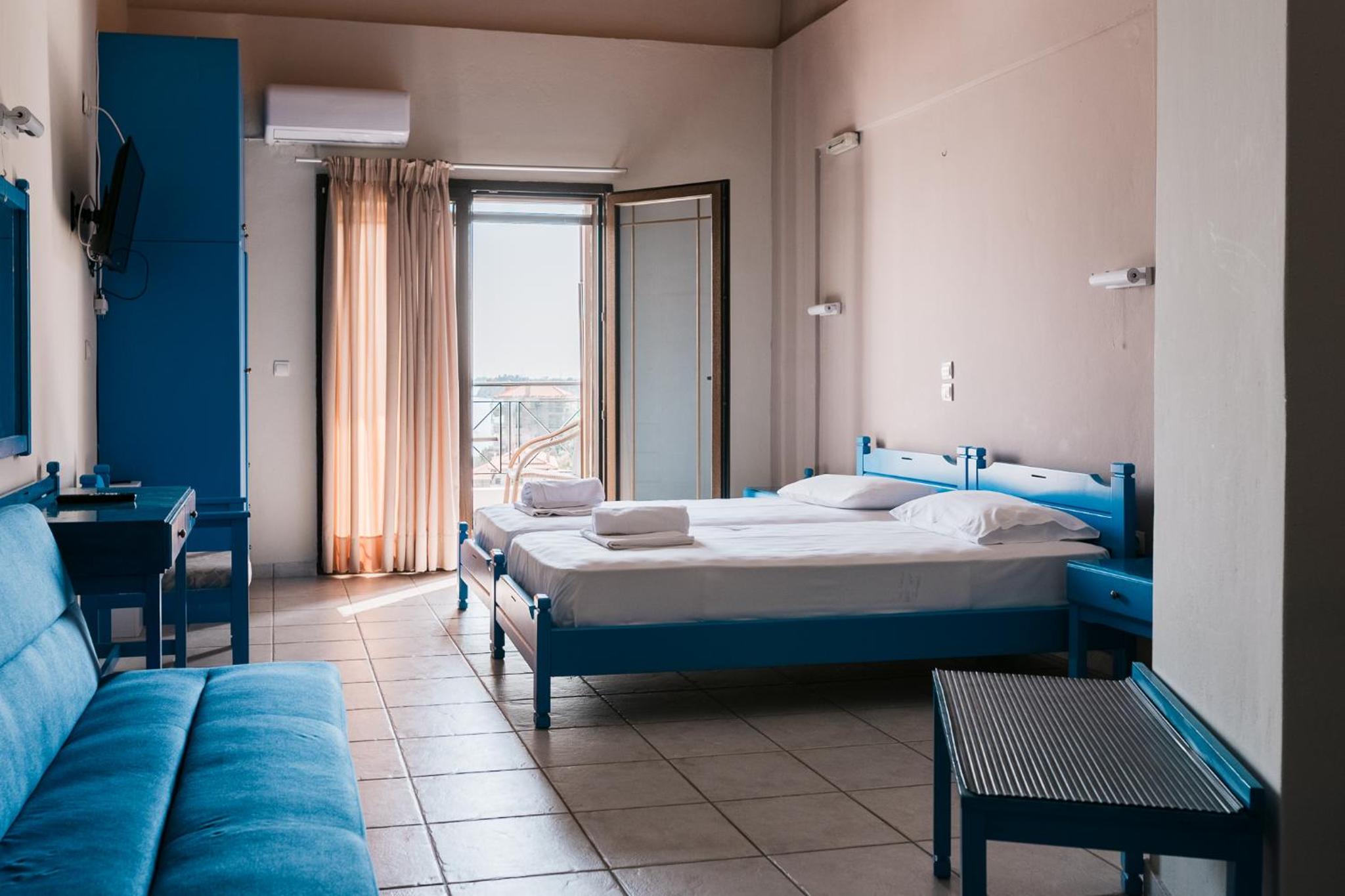 Triple Room with Sea View