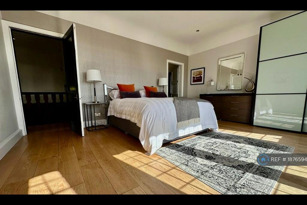King Room With Balcony photo 1