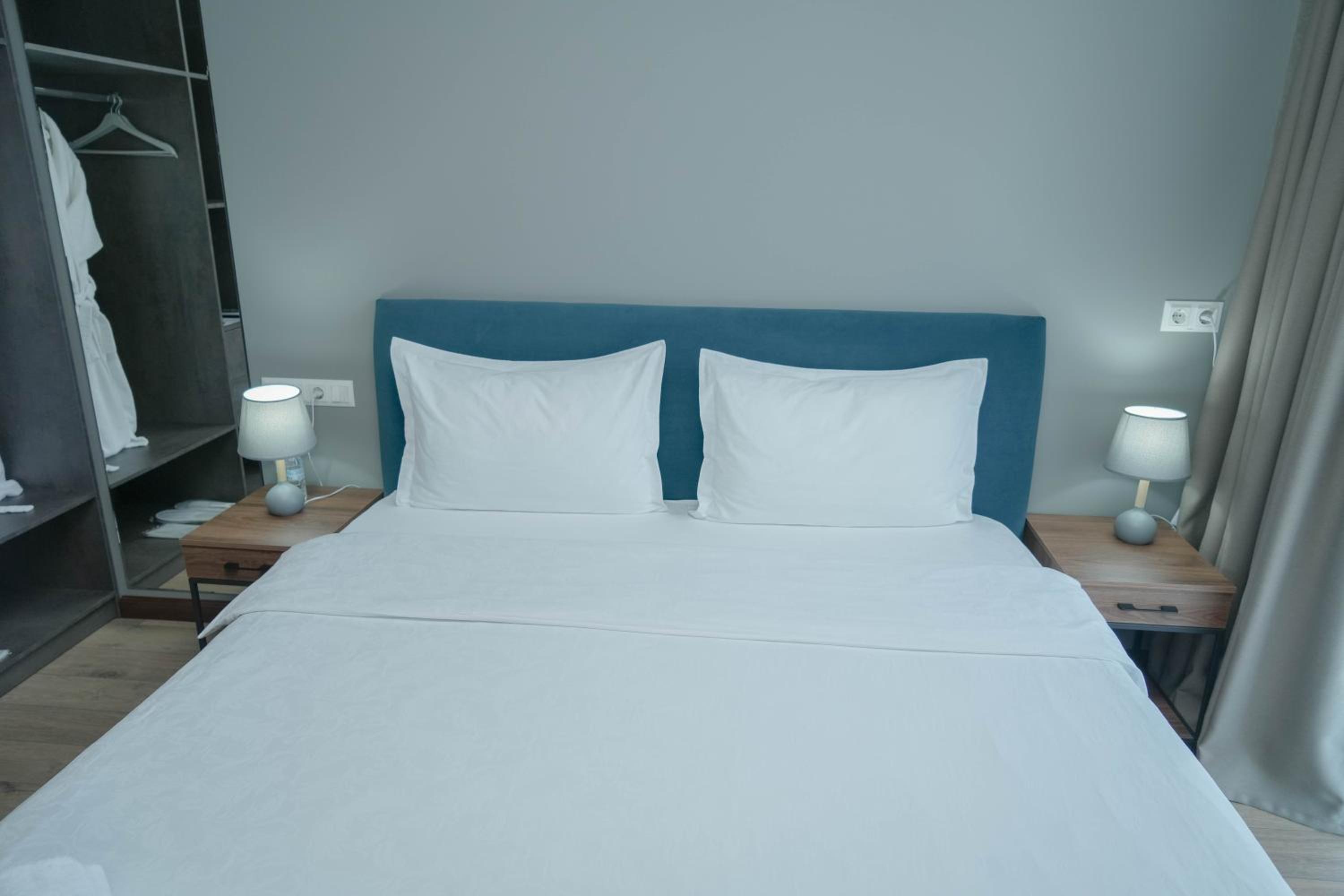 Standard Double Room - Photo 3