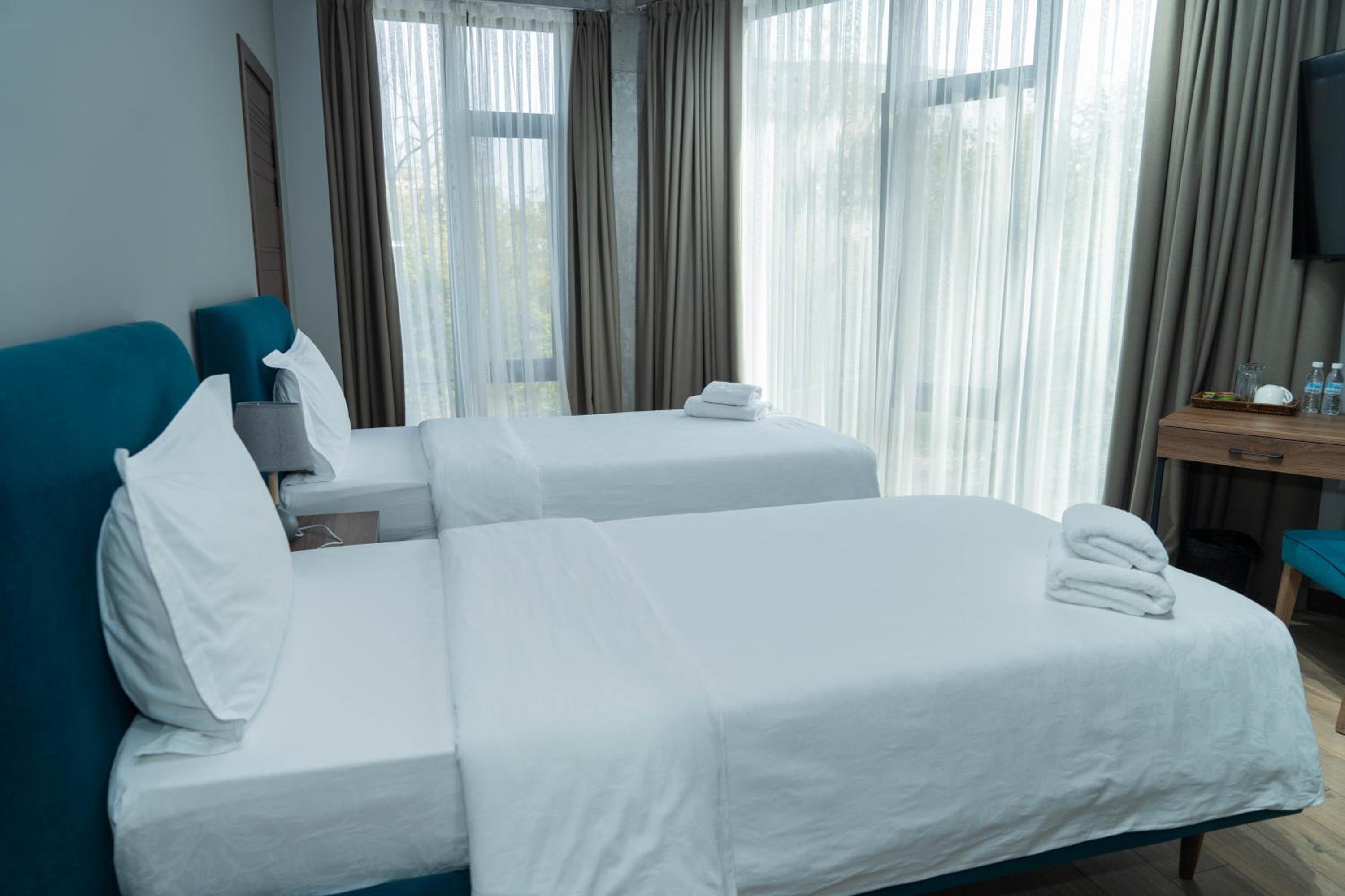 Twin Room - Photo 5