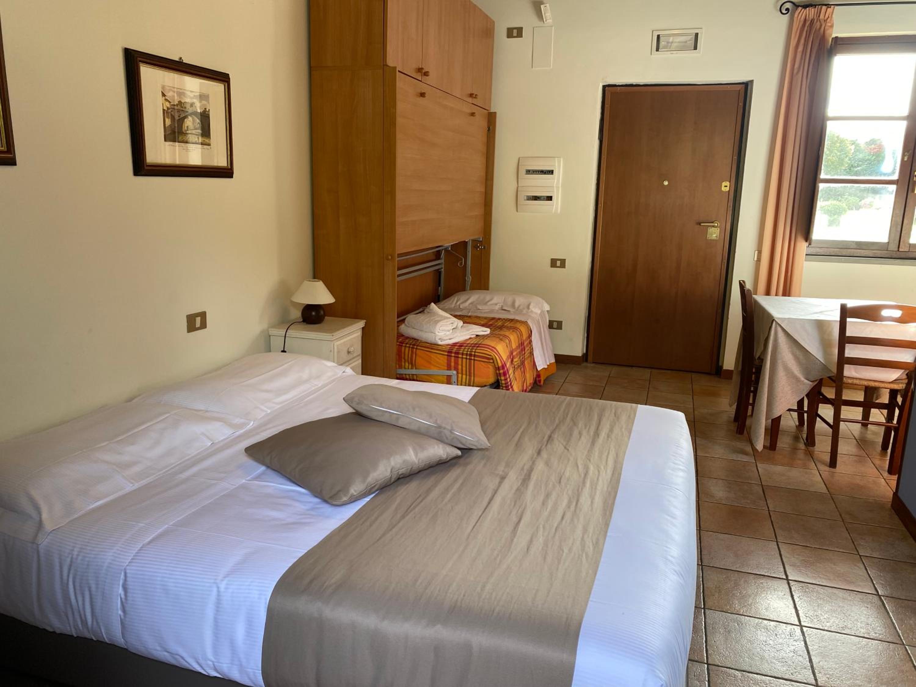 Triple Room - Photo 5