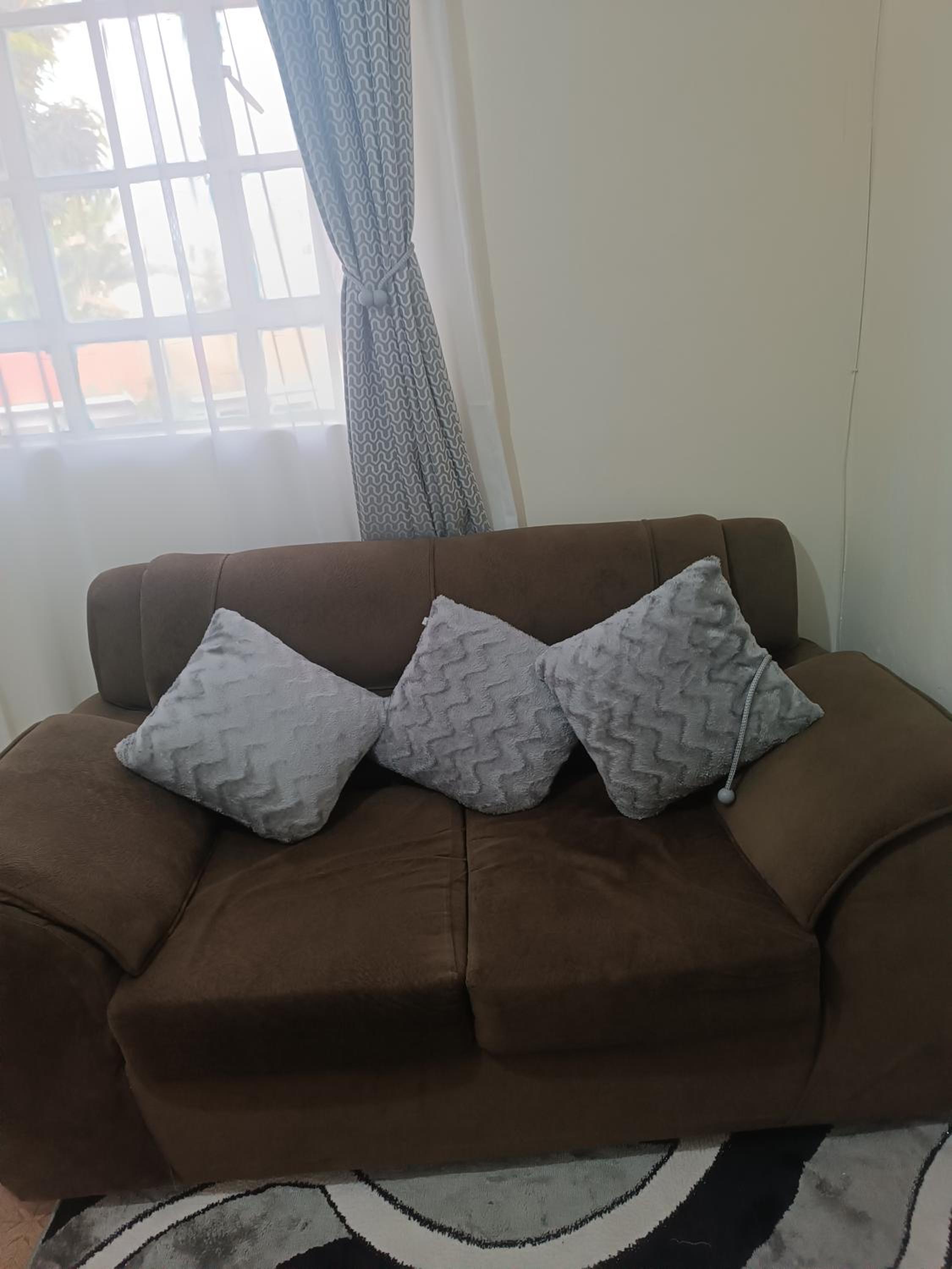 One-Bedroom Apartment photo 3