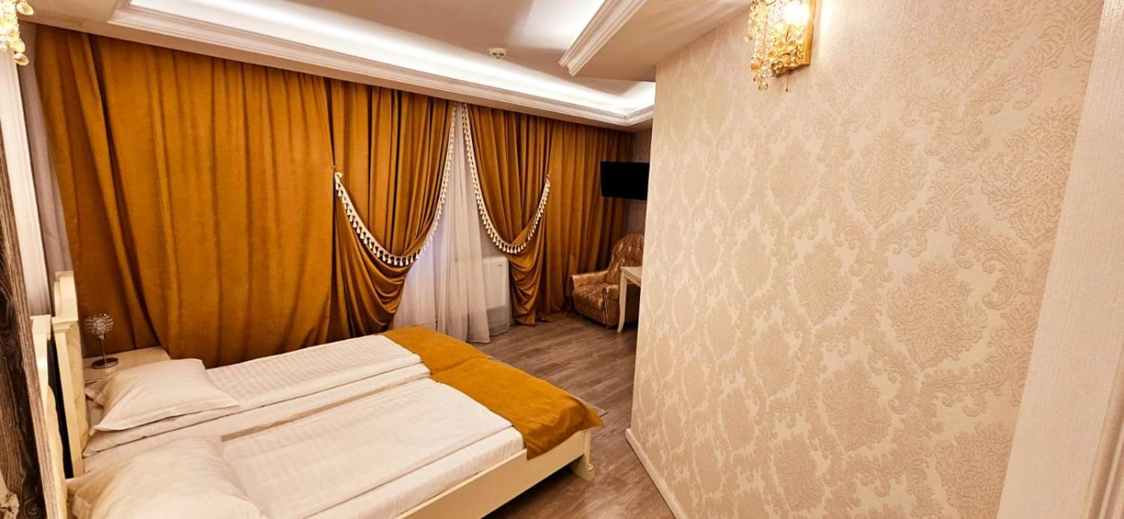 Deluxe Family Suite photo 3