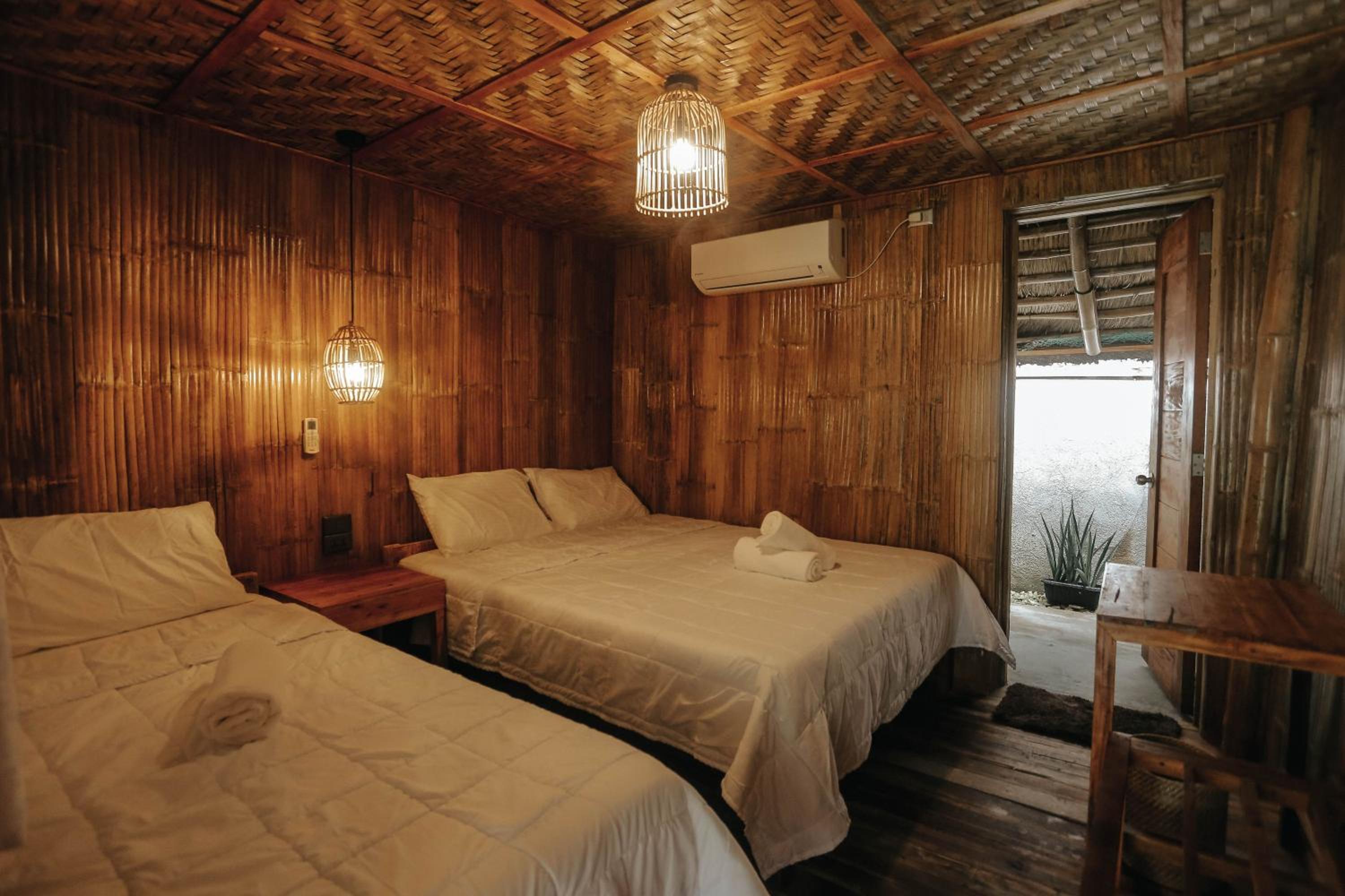 Standard Twin Room with Garden View - Photo 9