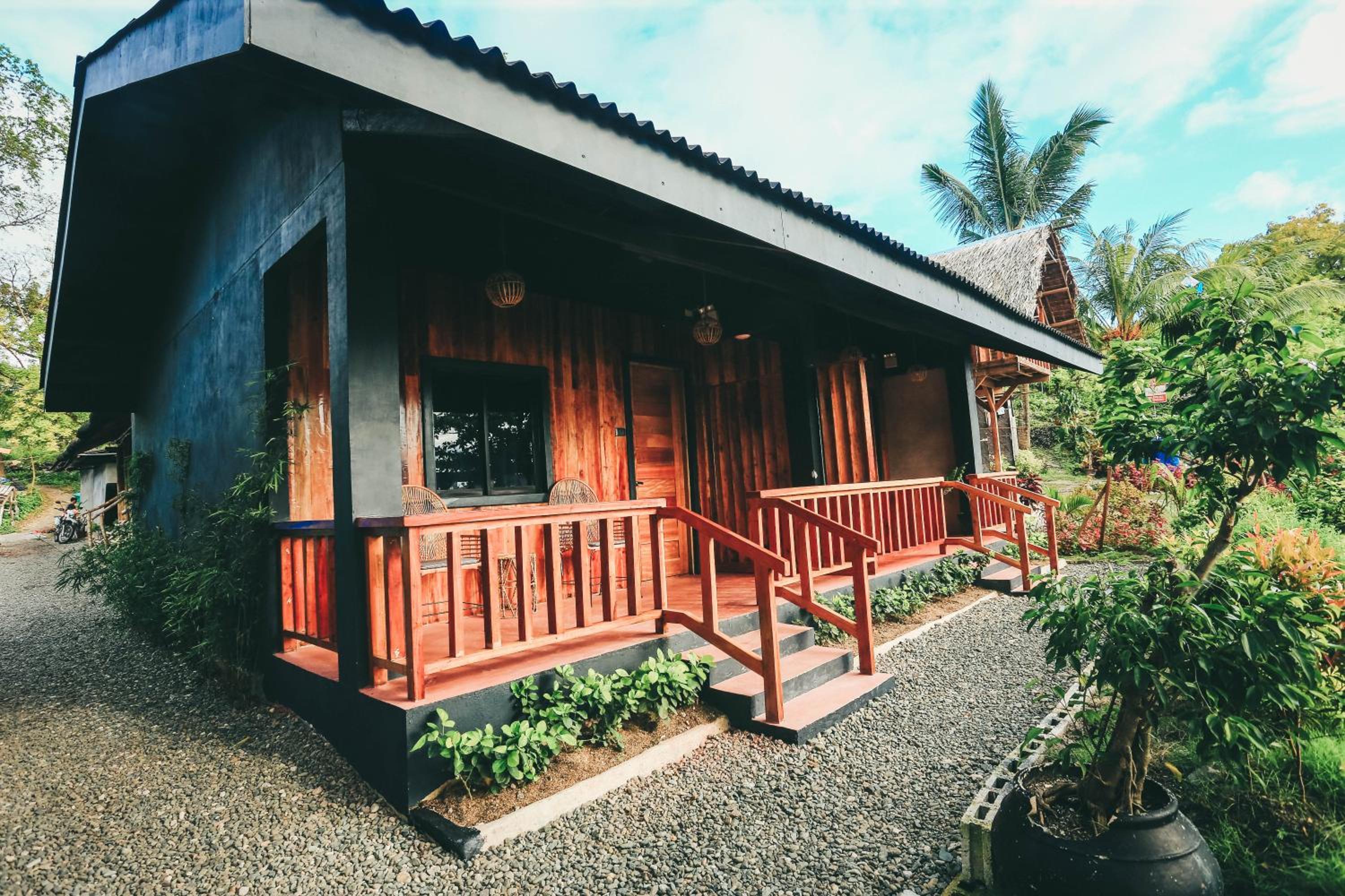 Deluxe Triple Room with Sea View - Photo 9