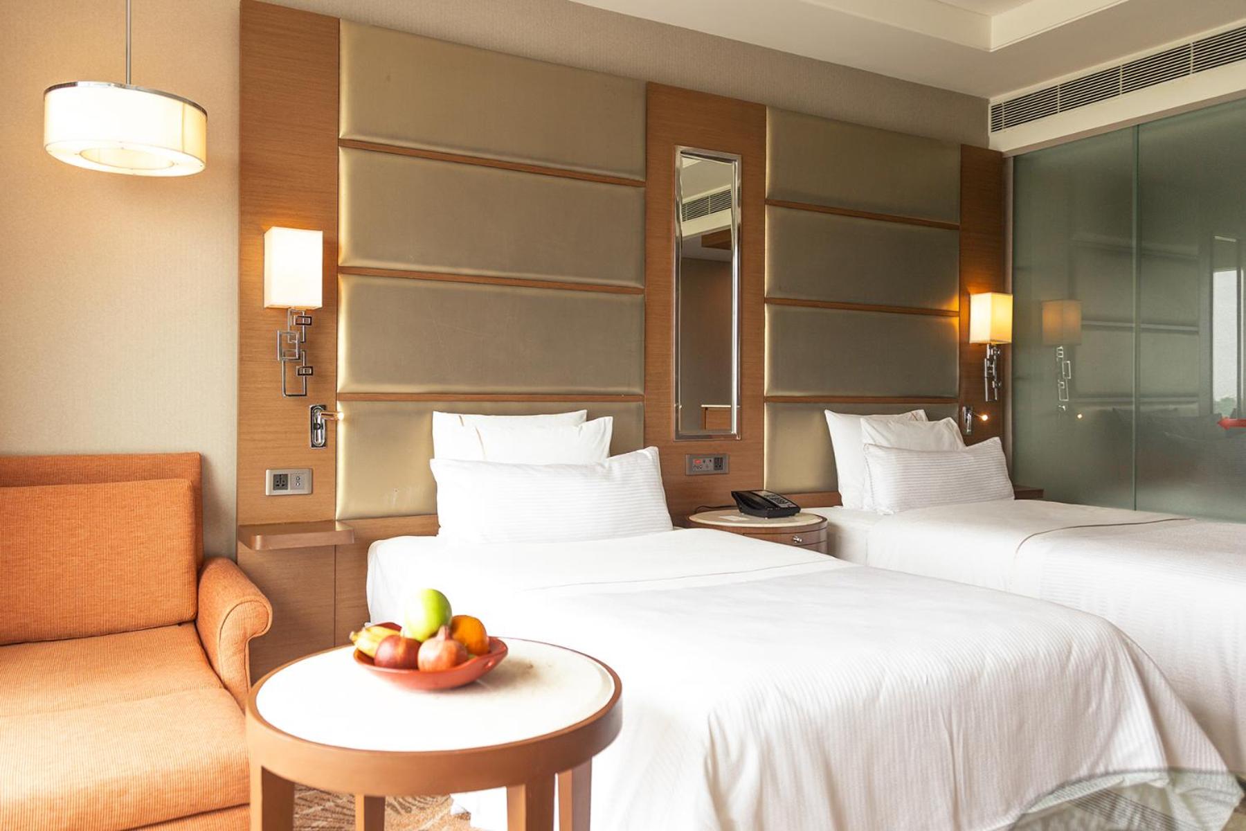 Executive Twin Guest Room with Executive Lounge Access