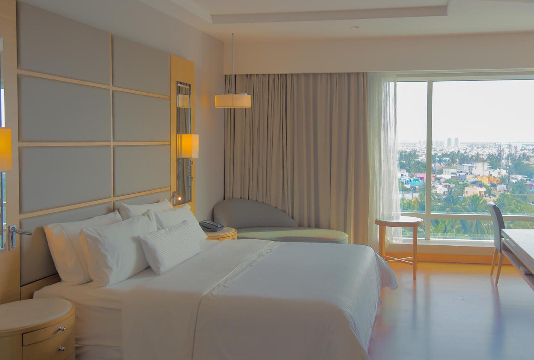 Studio Suite with Executive Lounge Access photo 2