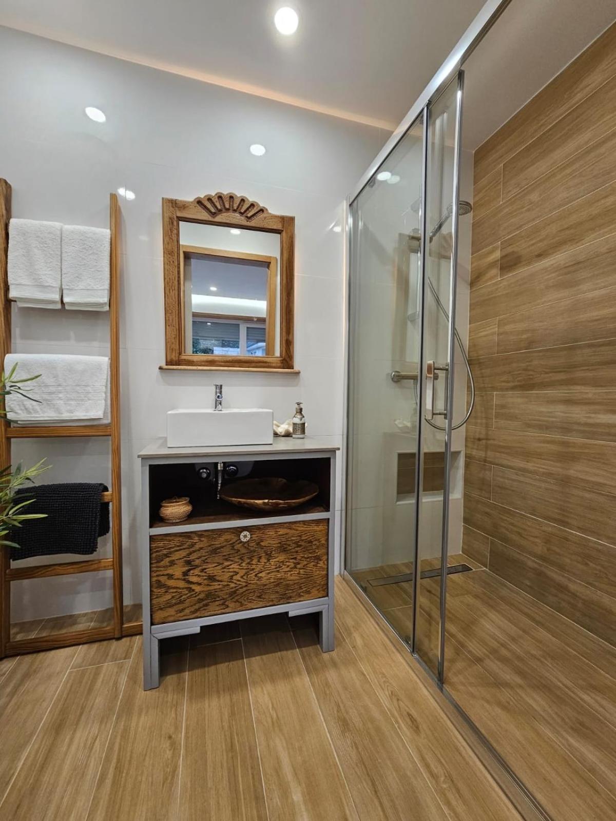 Double or Twin Room with Terrace photo 2